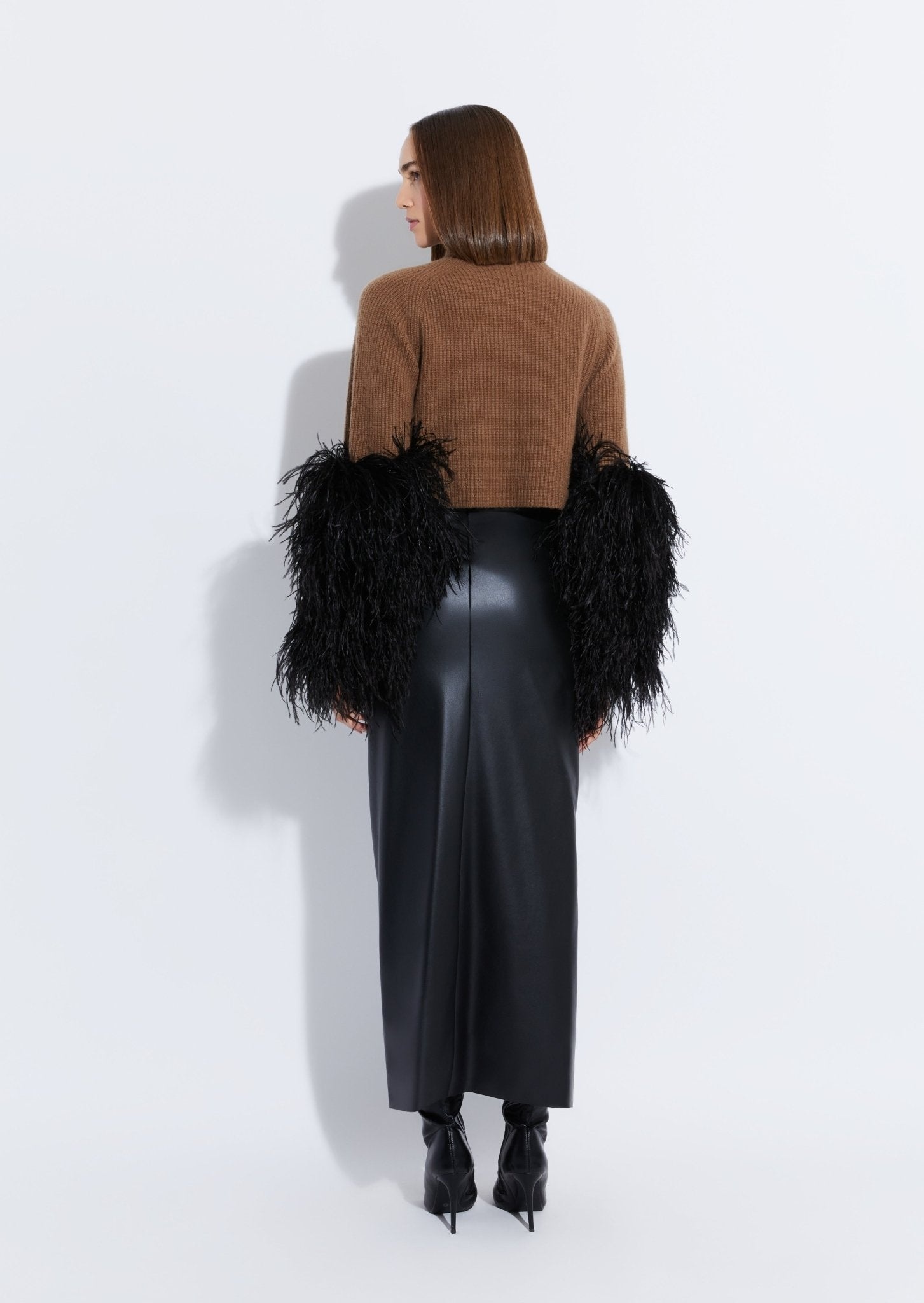 Cashmere Silk Cropped Raglan Sweater With Feathers - 3
