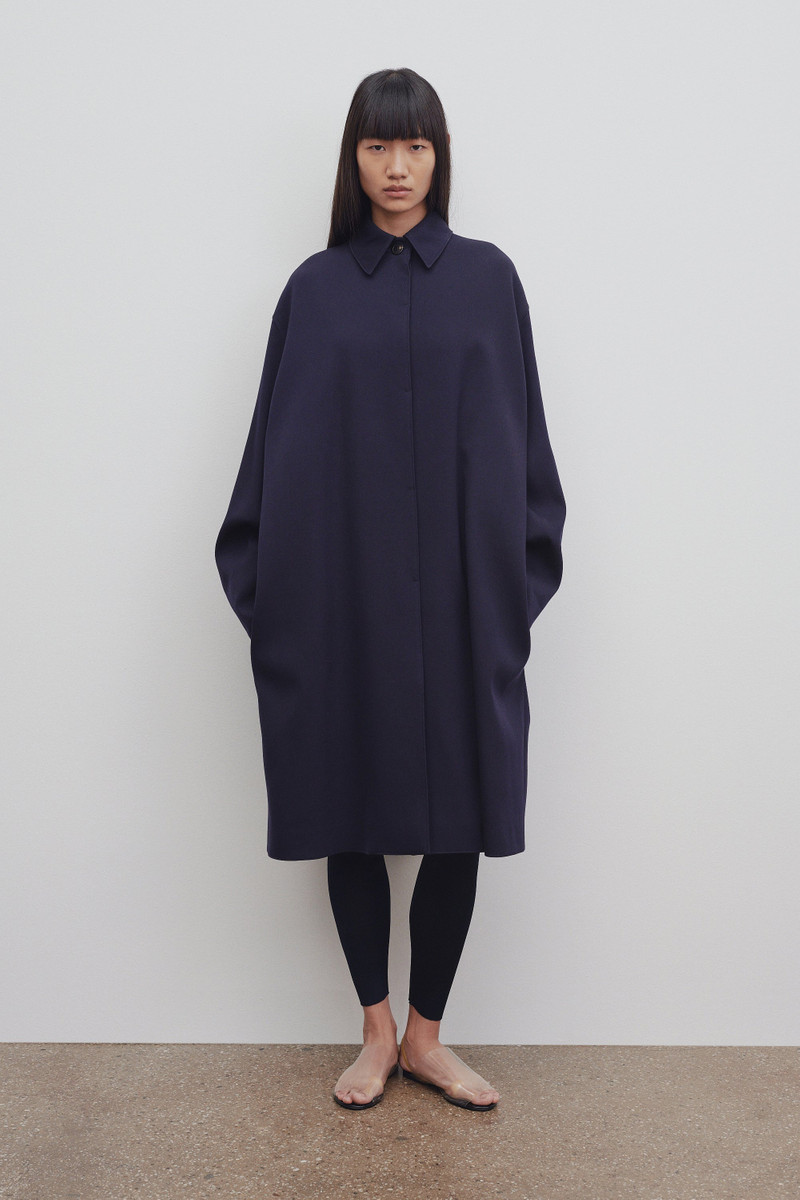 Denise Coat in Virgin Wool 3