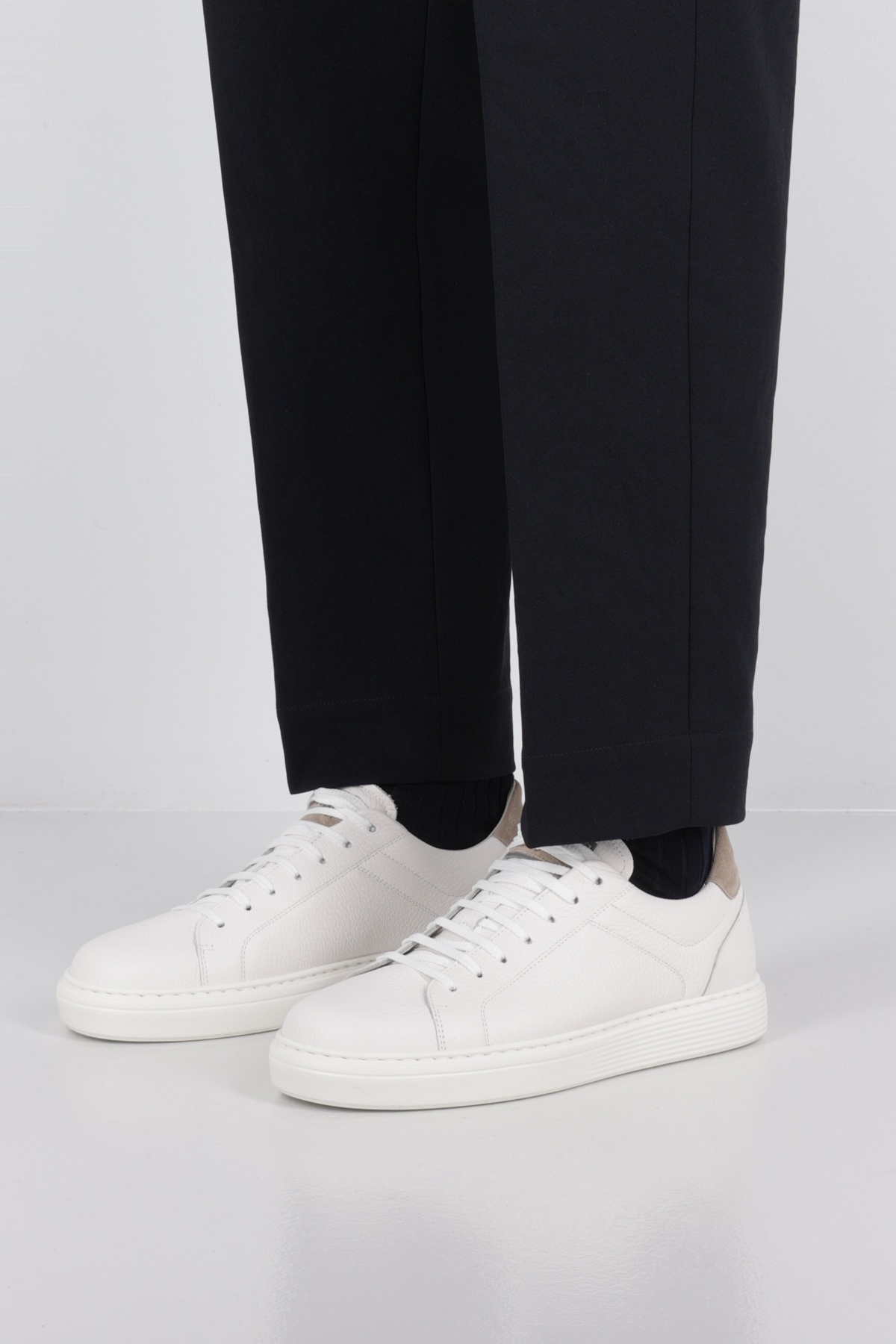 スニーカー Brunello Cucinelli Grainy Leather Sneakers Brunello Cucinelli Grained Leather Sneakers | Sendegaro EG