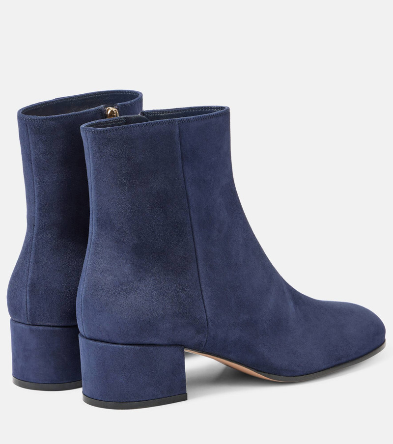 Gianvito Rossi 45 suede ankle boots outlook
