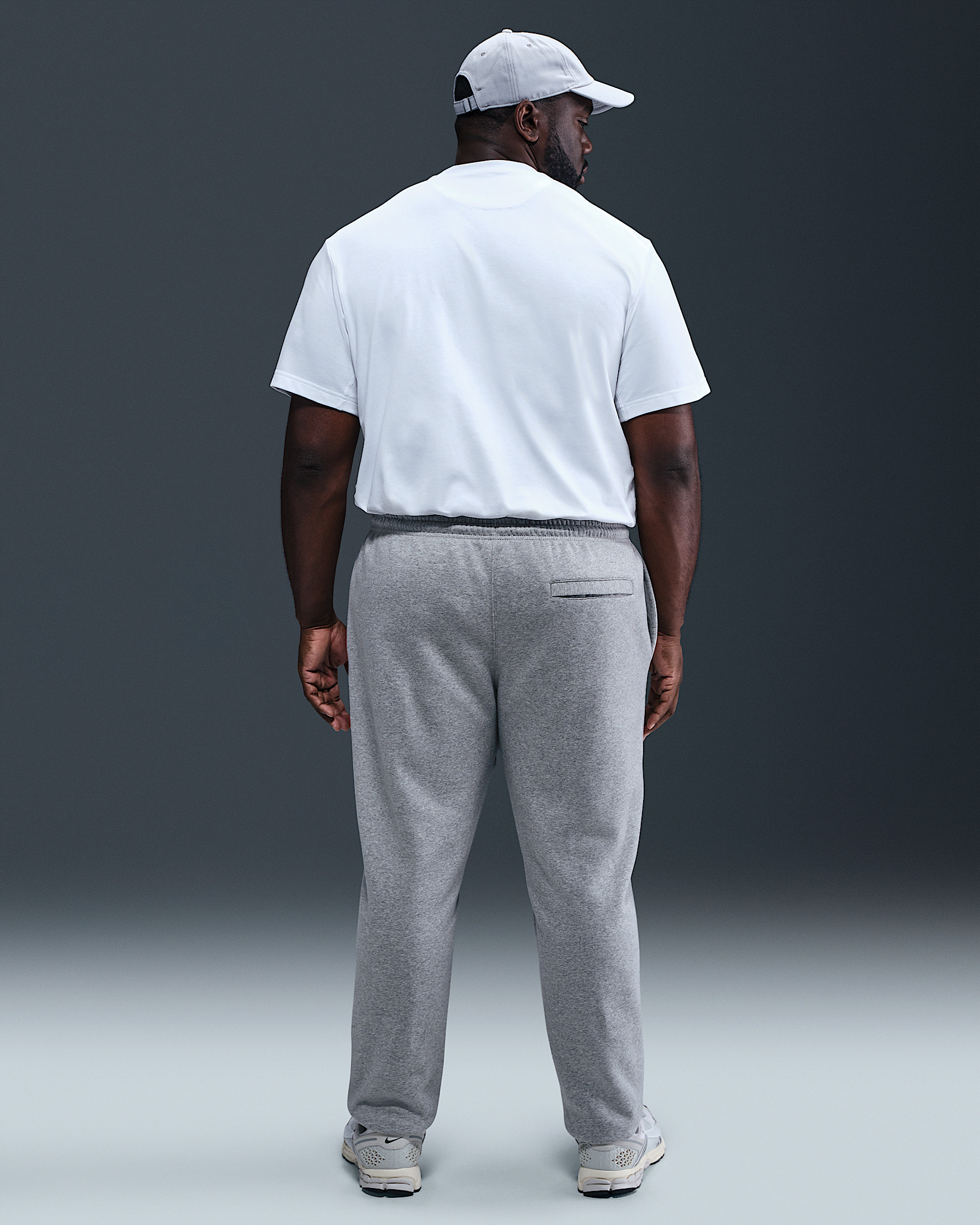 Nike Club Men's Cuffed Brushed Fleece Pants - 9