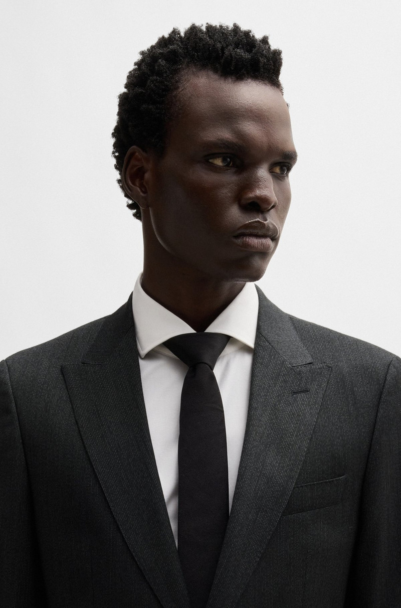 SLIM-FIT SUIT IN MICRO-PATTERNED WOOL 4