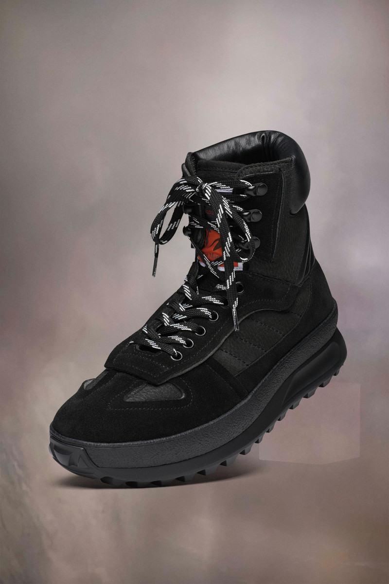 Climber sneaker 1