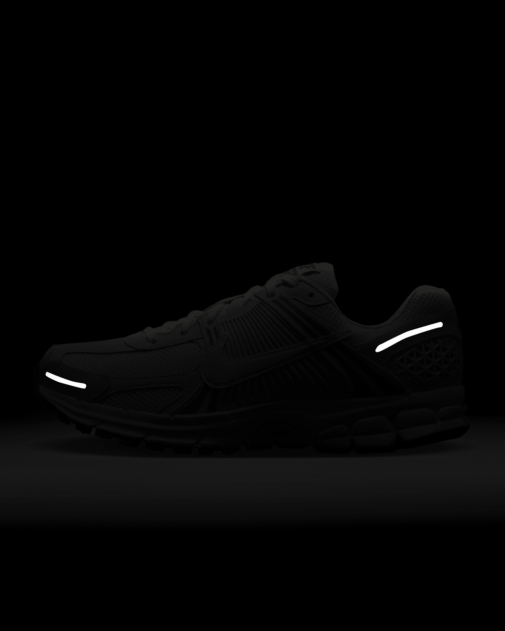 Nike Zoom Vomero 5 SE Men's Shoes - 9