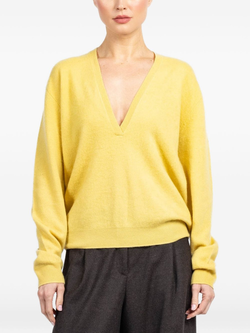 Johnny V-neck sweater 1