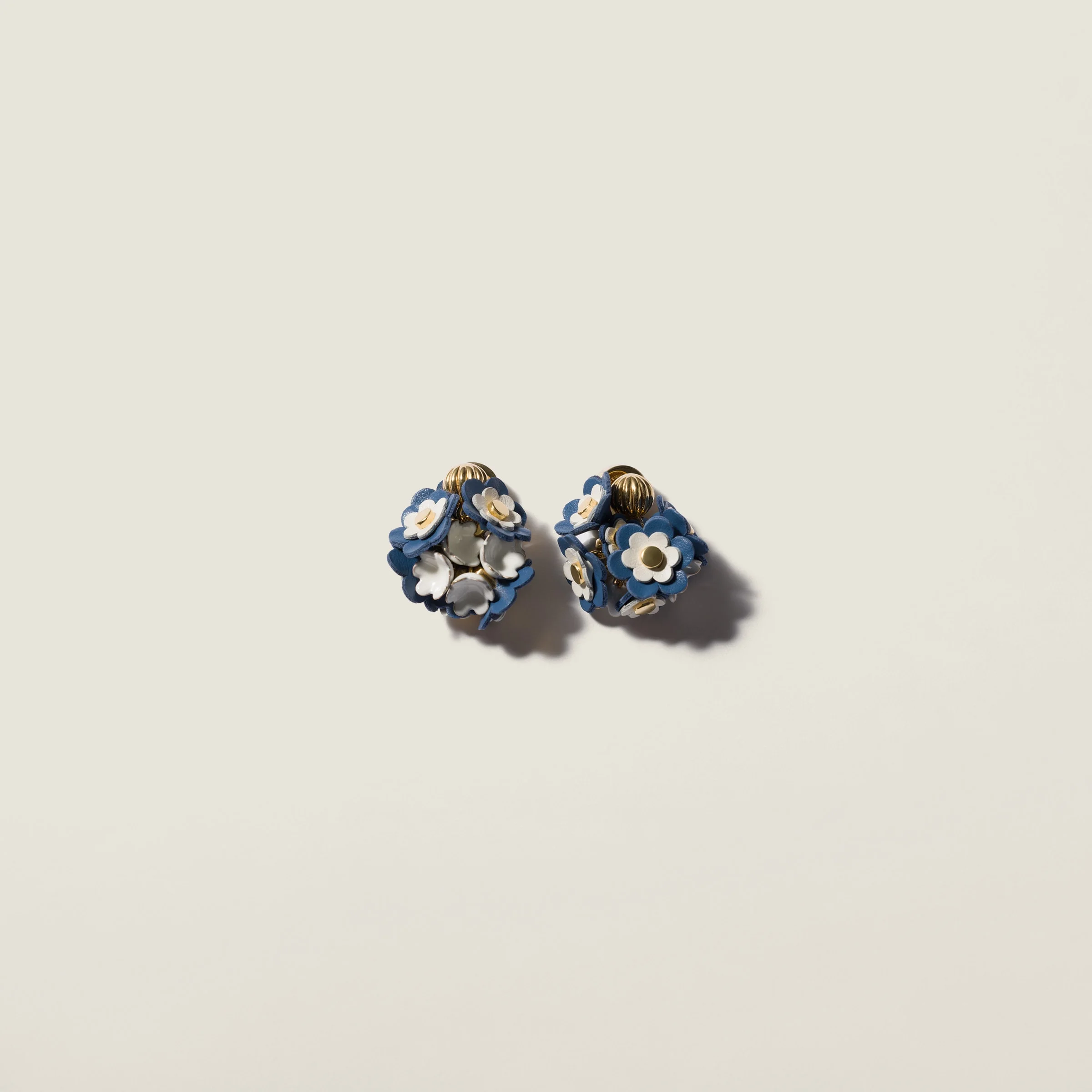 Metal and leather earrings - 1