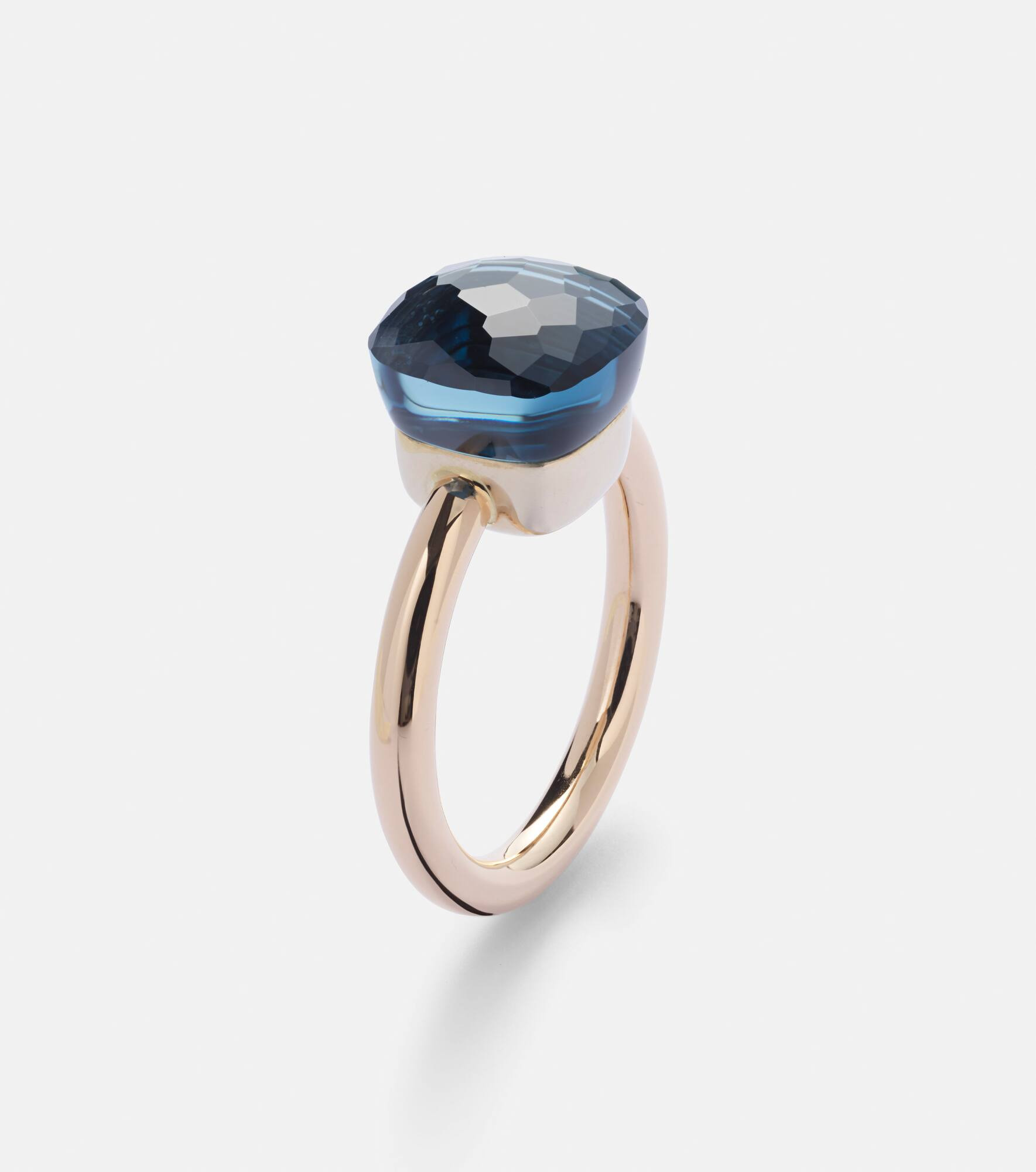 Nudo 18kt gold ring with London Blue topaz - 4
