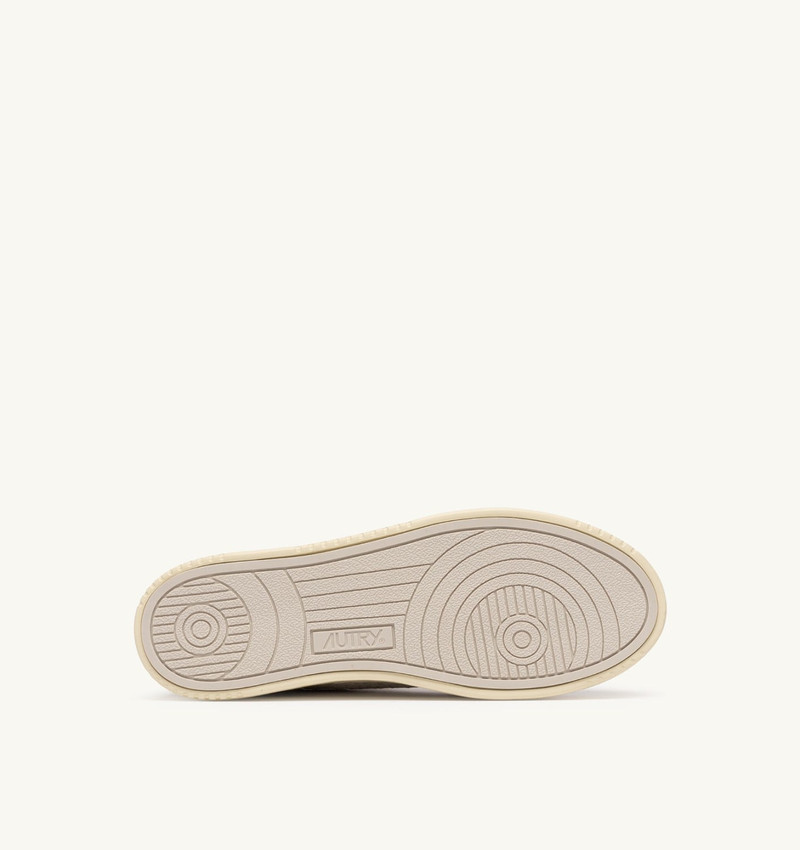 MEDALIST EASEKNIT LOW SNEAKERS IN IVORY WHITE AND PELICAN KNIT 5