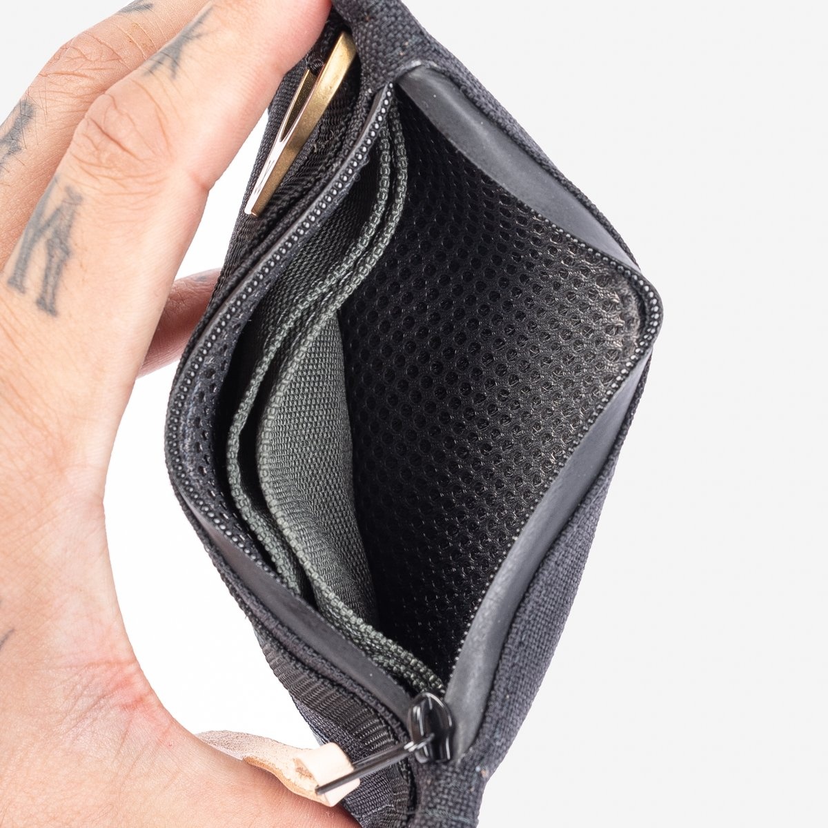 OGL-ORI-SH OGL Originale Tech Material Outdoor Short Wallet - Black - 4