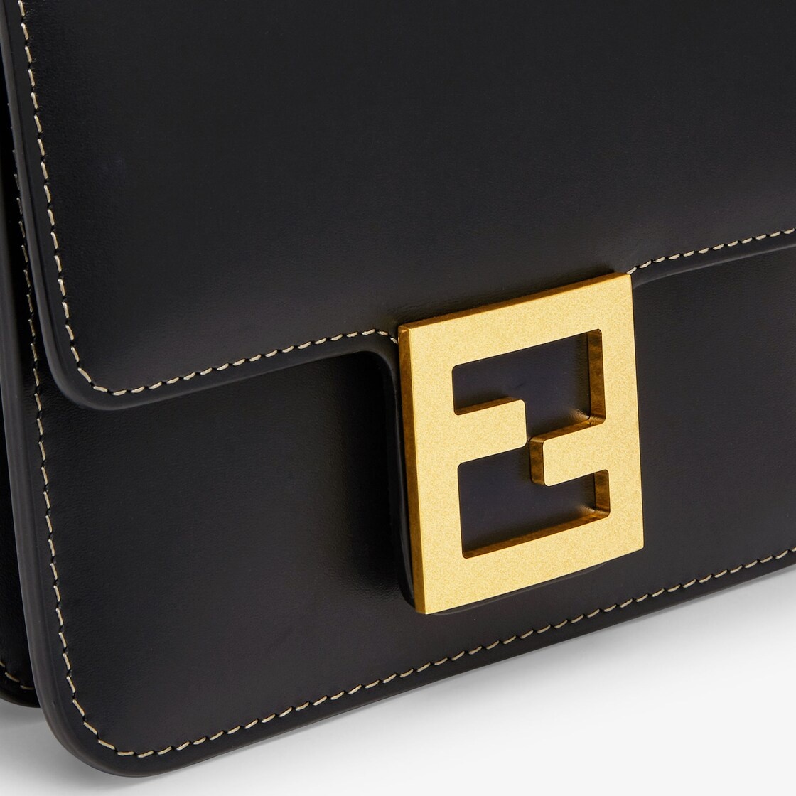 Fendi Fab bag made of black leather decorated with a geometric-shaped FF magnetic clasp. Featuring a - 5