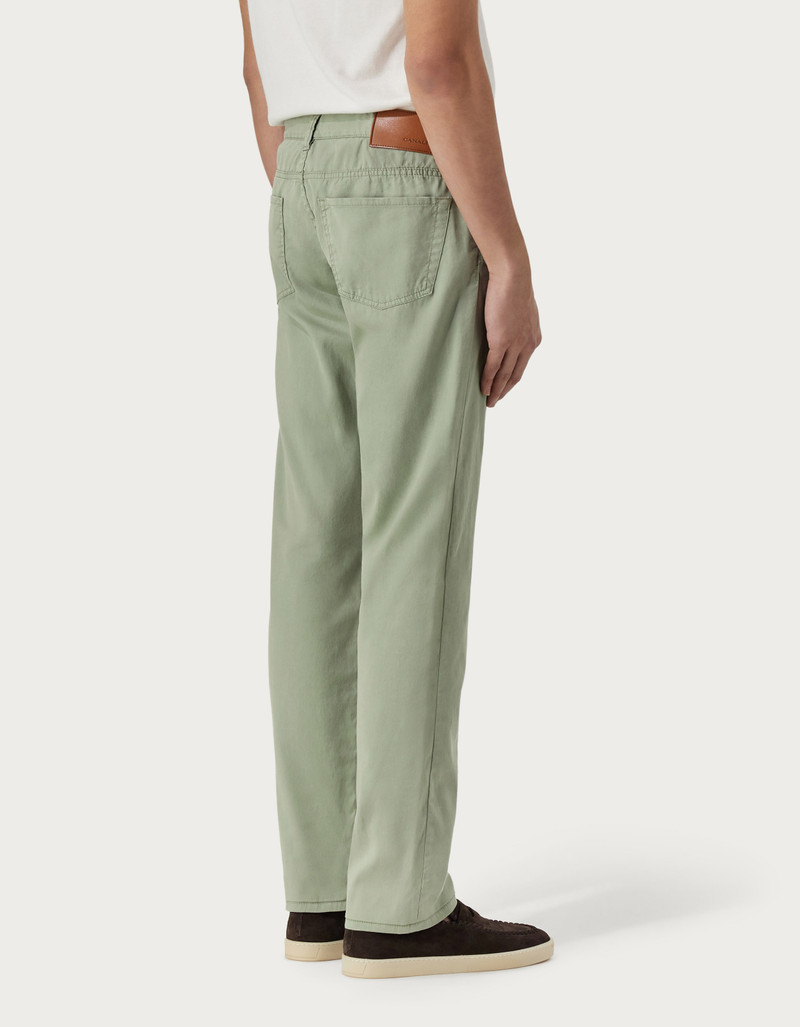 FIVE-POCKET FLUID COTTON TWILL AND LYOCELL TROUSERS IN SAGE GREEN 3