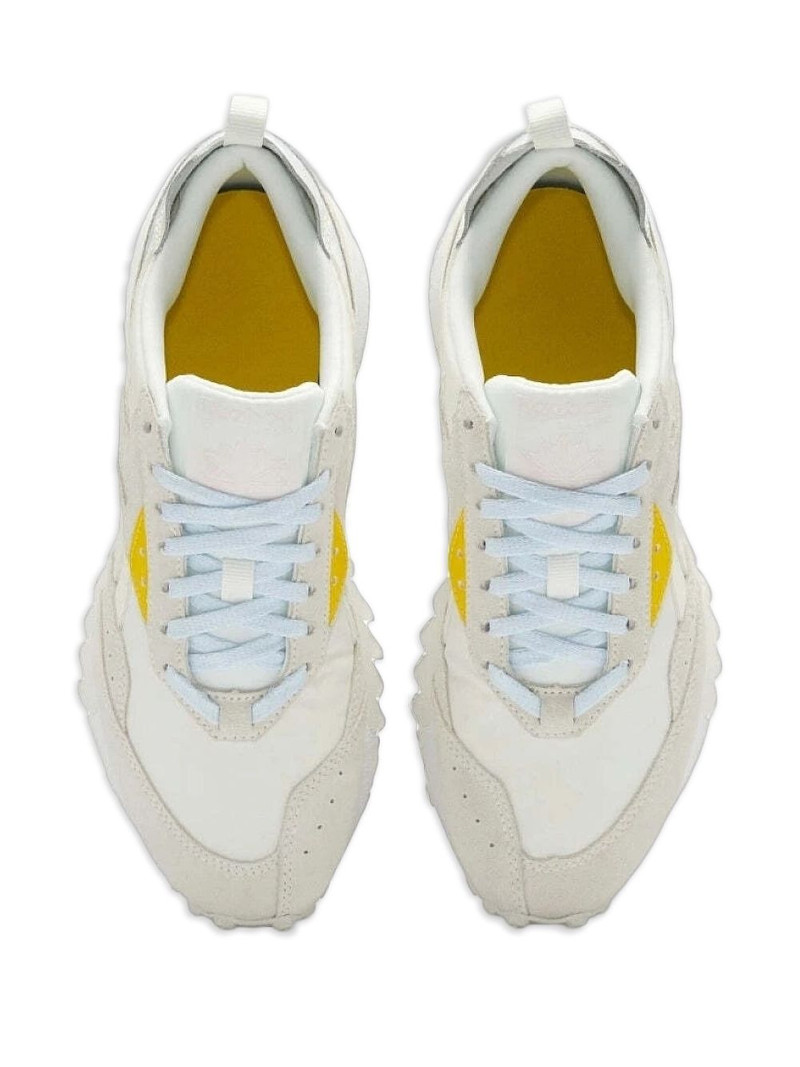 LX2200 "Beige" sneakers 3