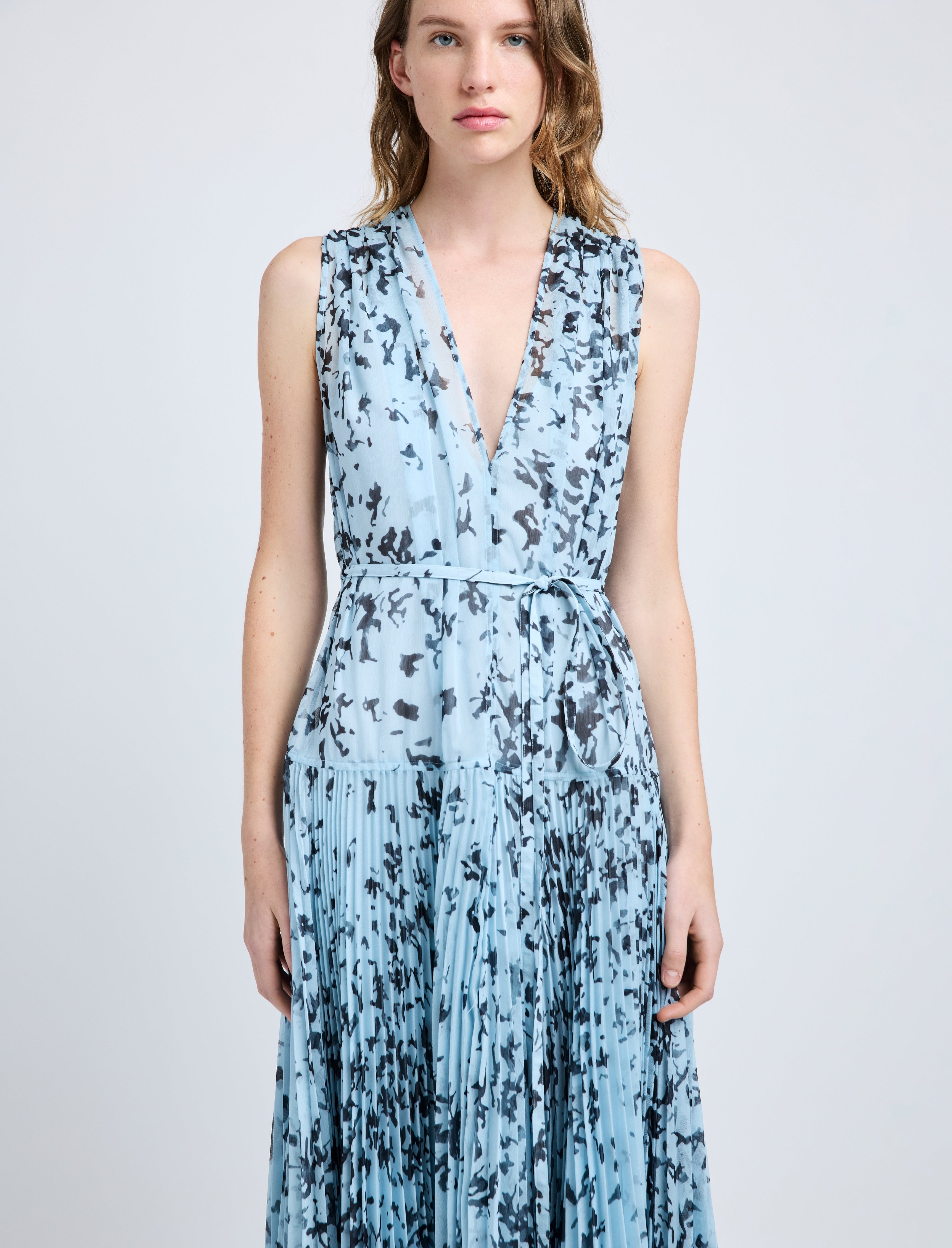 Pat Dress in Printed Crinkle Chiffon - 5