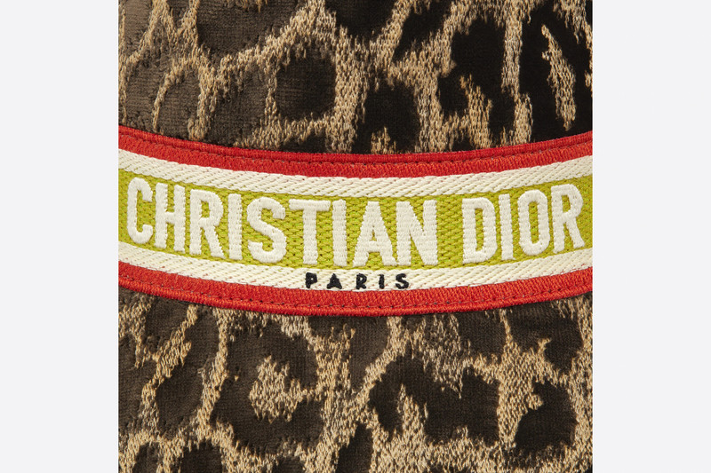 Mizza Small Brim Bucket Hat 5