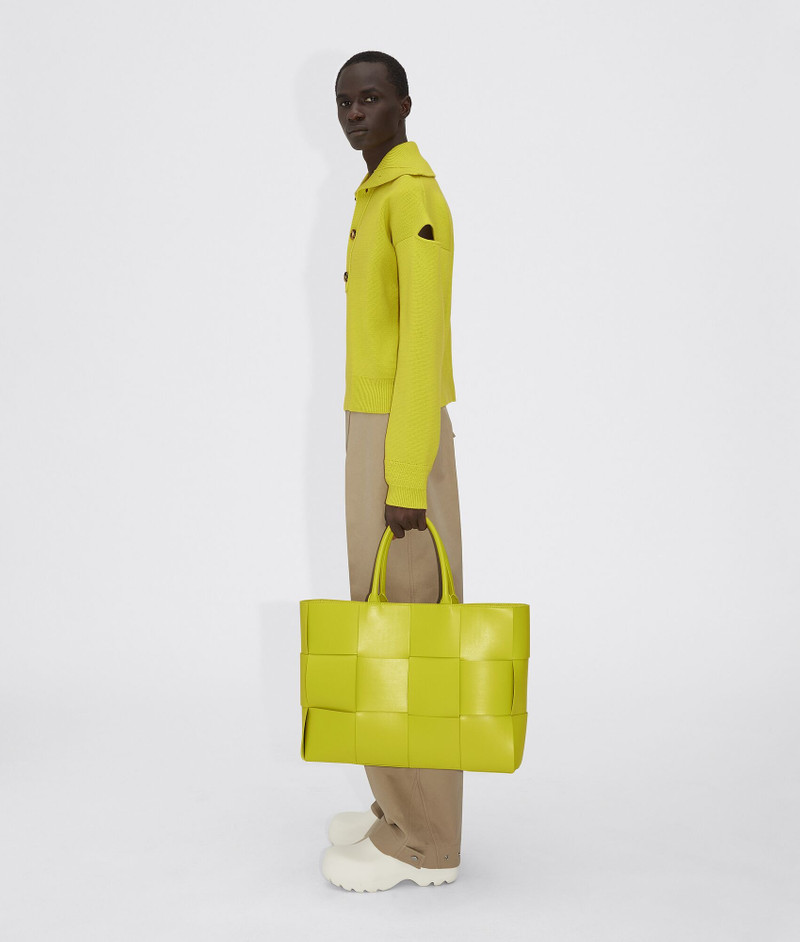 Bottega Veneta arco tote outlook
