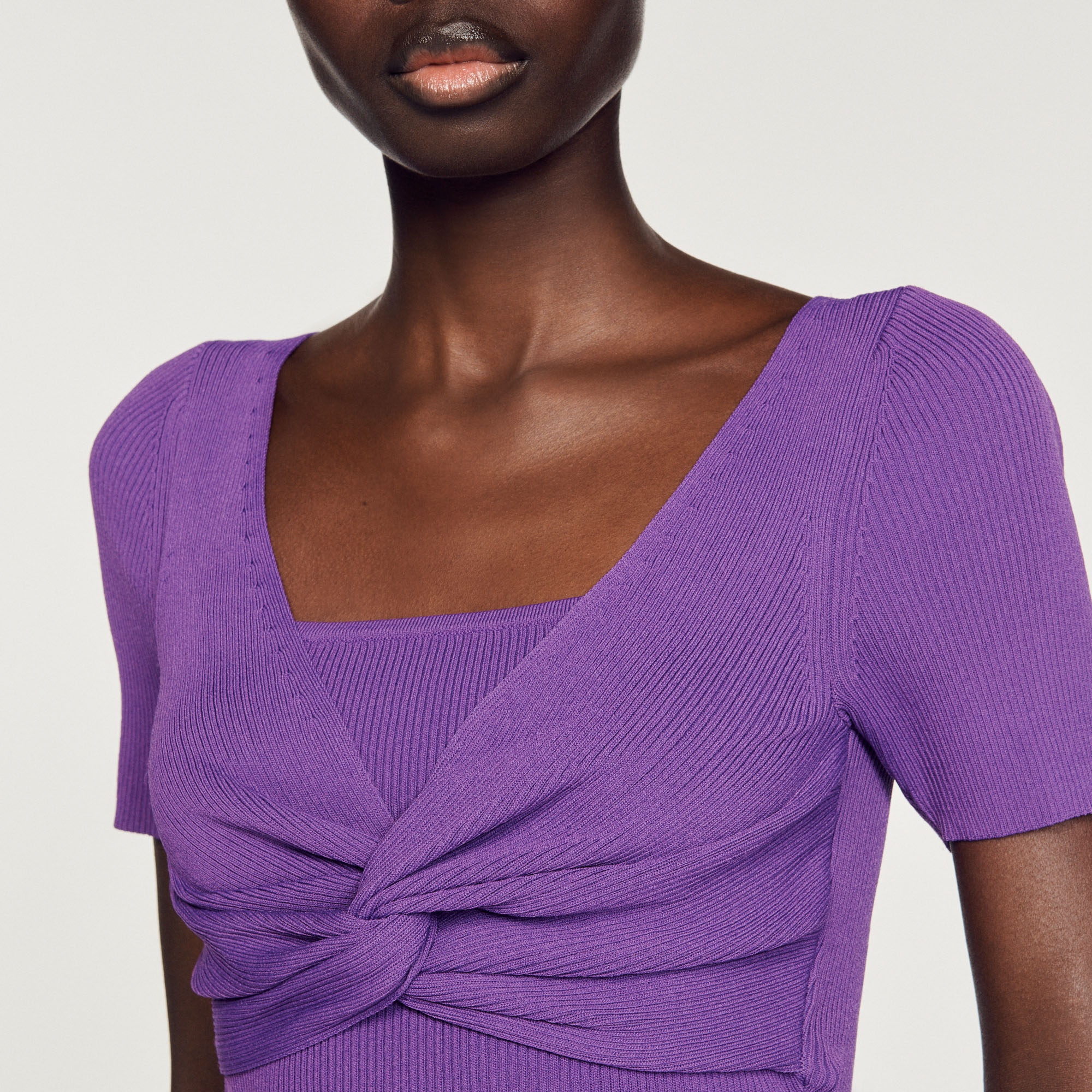 Tied cropped sweater - 4