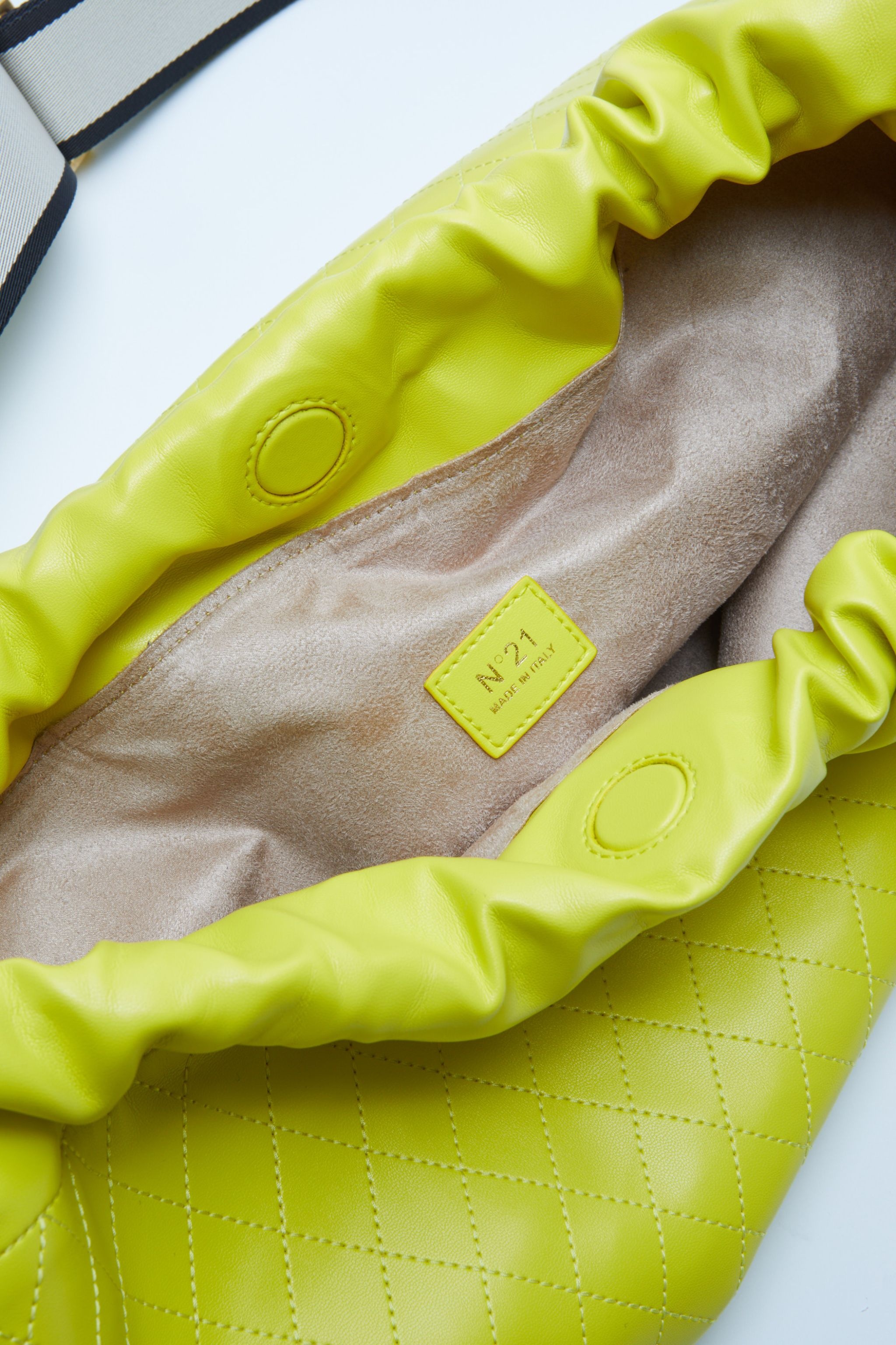 N°21 EVA LARGE - ACROSS BODY BAG  ラージサイズ Large Eva Crossbody Bag Skin | N21