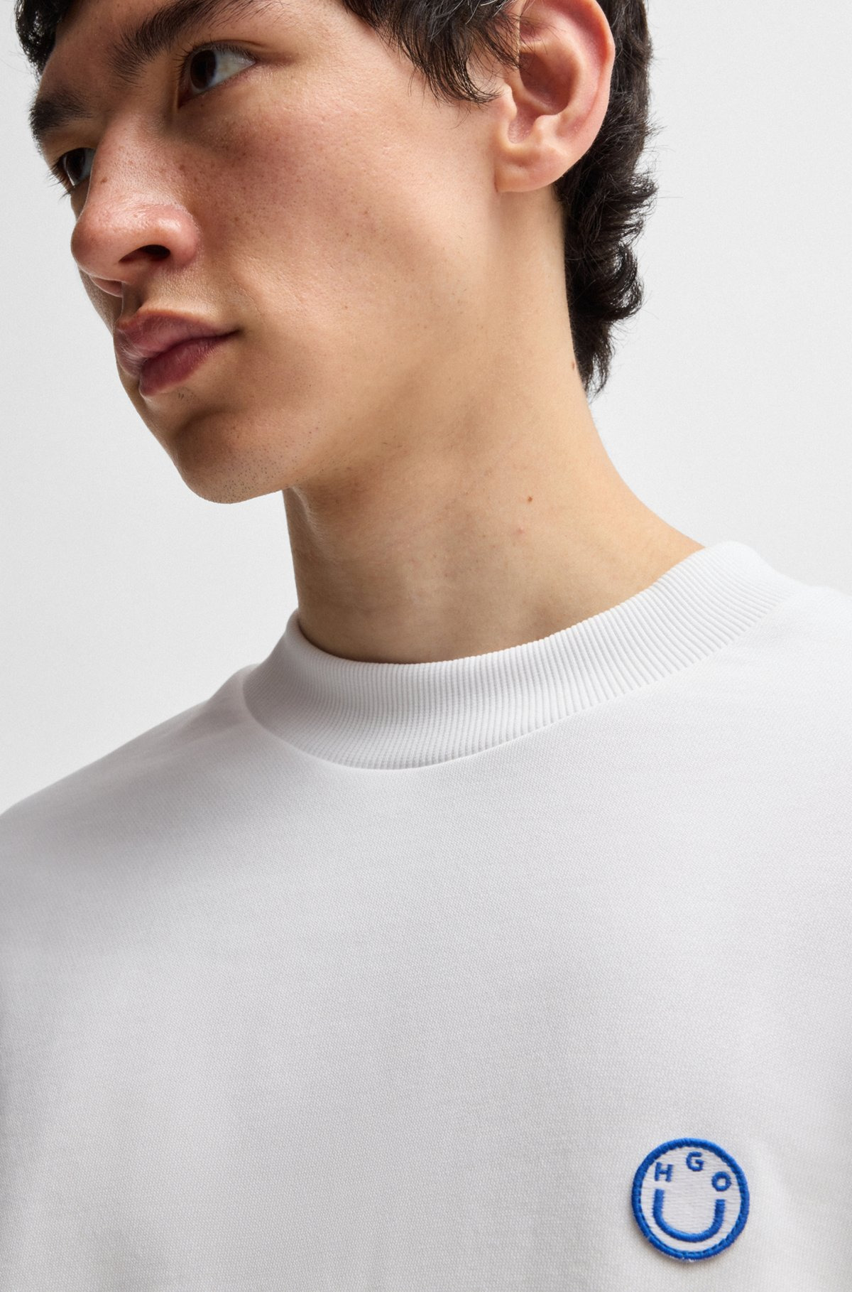 COTTON-TERRY SWEATSHIRT WITH HAPPY HUGO LOGO PATCH - 3