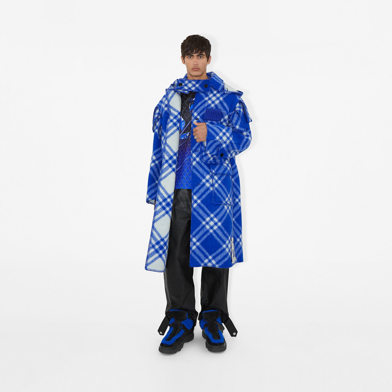 Burberry Check Wool Blanket Cape outlook