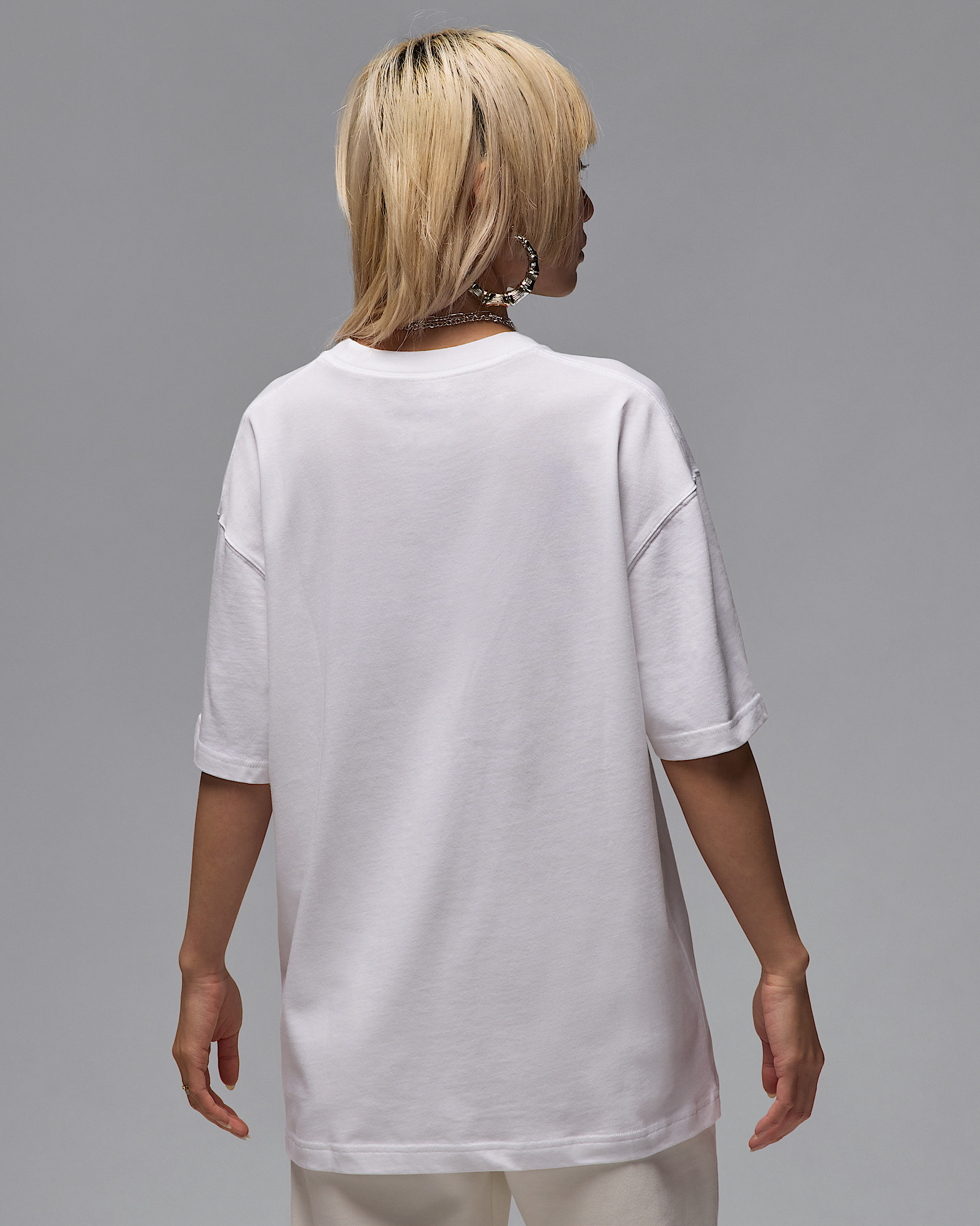 Jordan Flight Essentials Women's Oversized T-Shirt - 2
