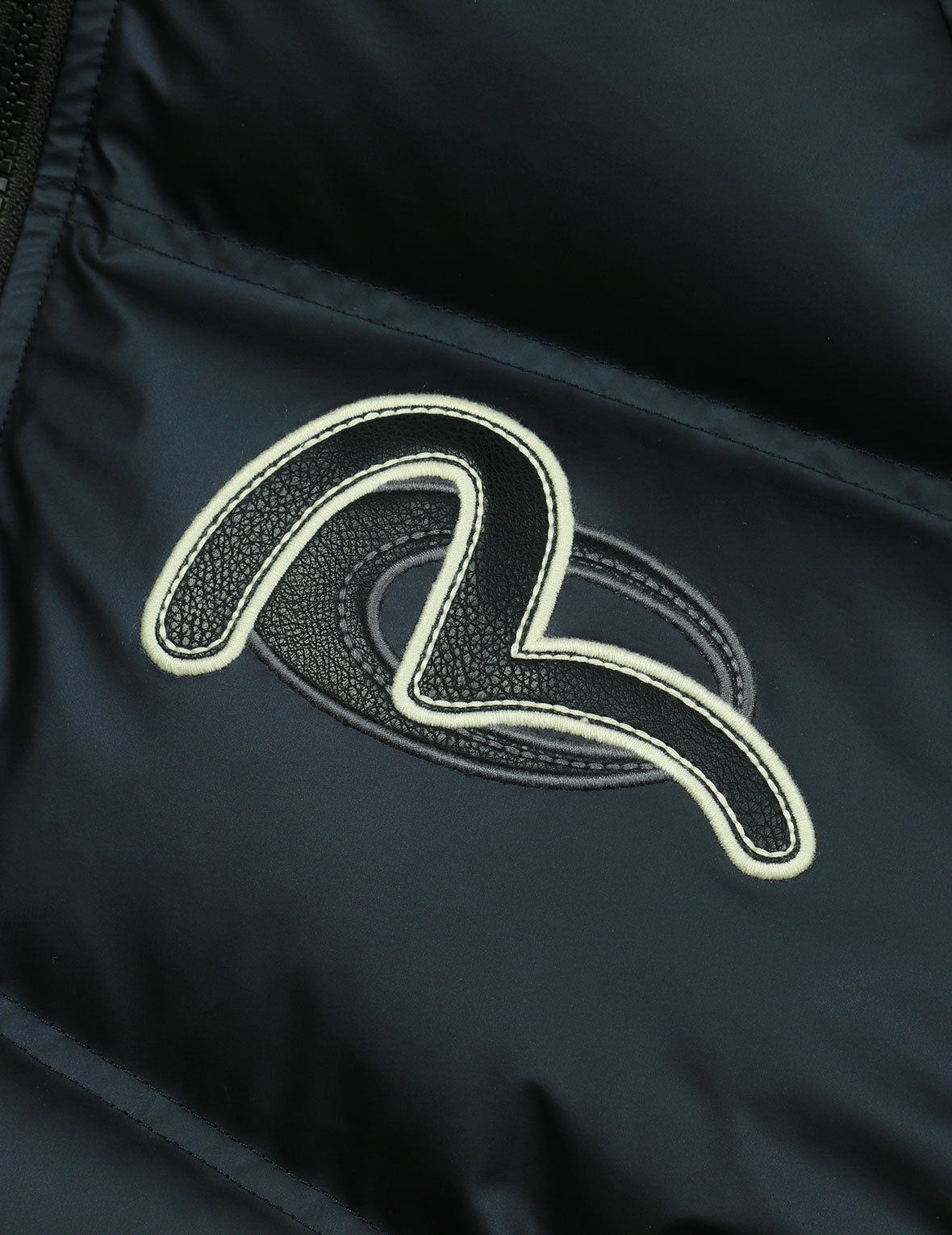 Logos and "Wheel of Wisdom" Embroidery Fashion Fit Down Jacket - 8