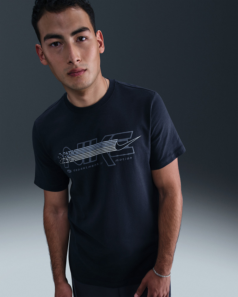 Nike Sportswear Men's T-Shirt 1
