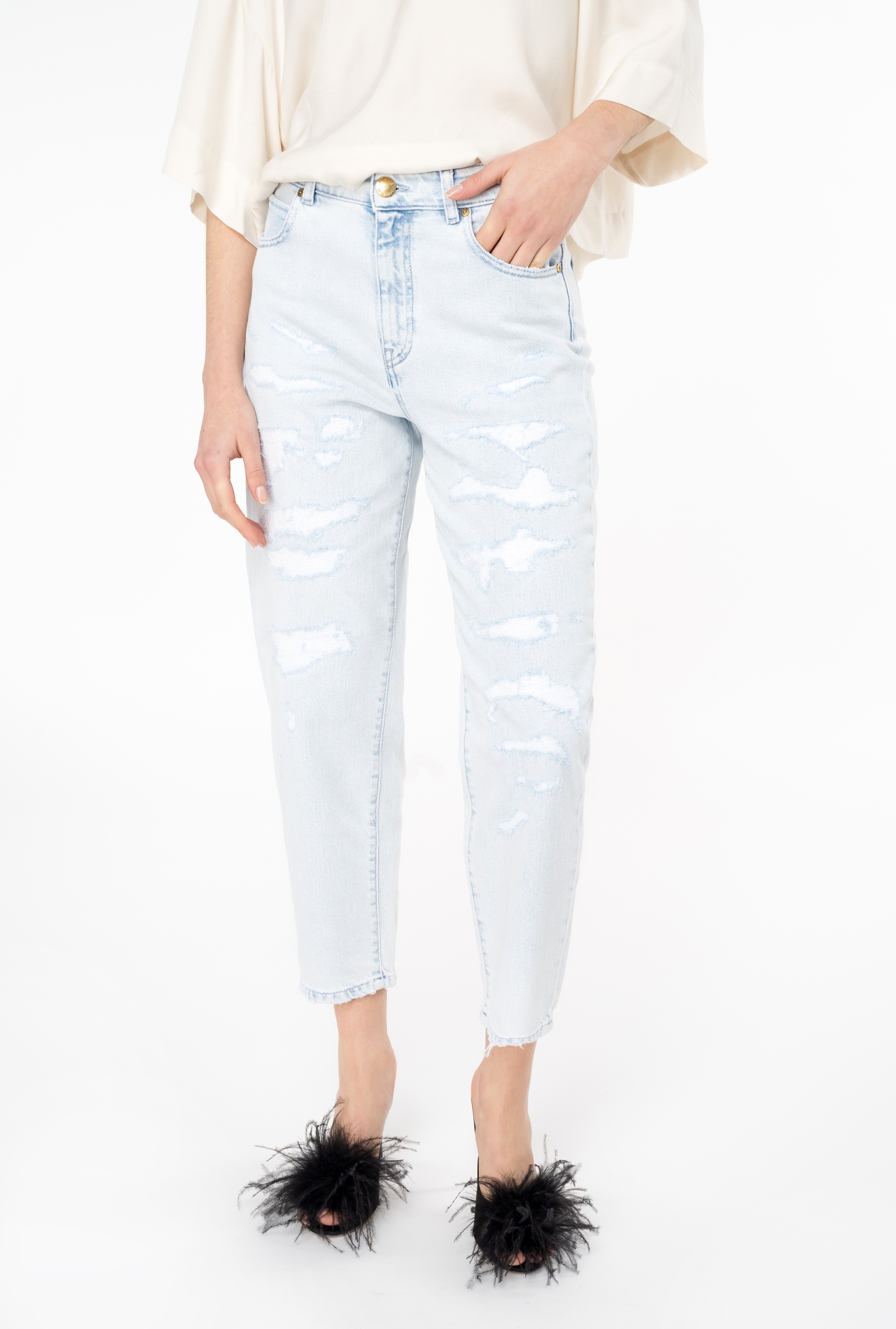 STRAIGHT-LEG DENIM JEANS WITH RIPS - 3