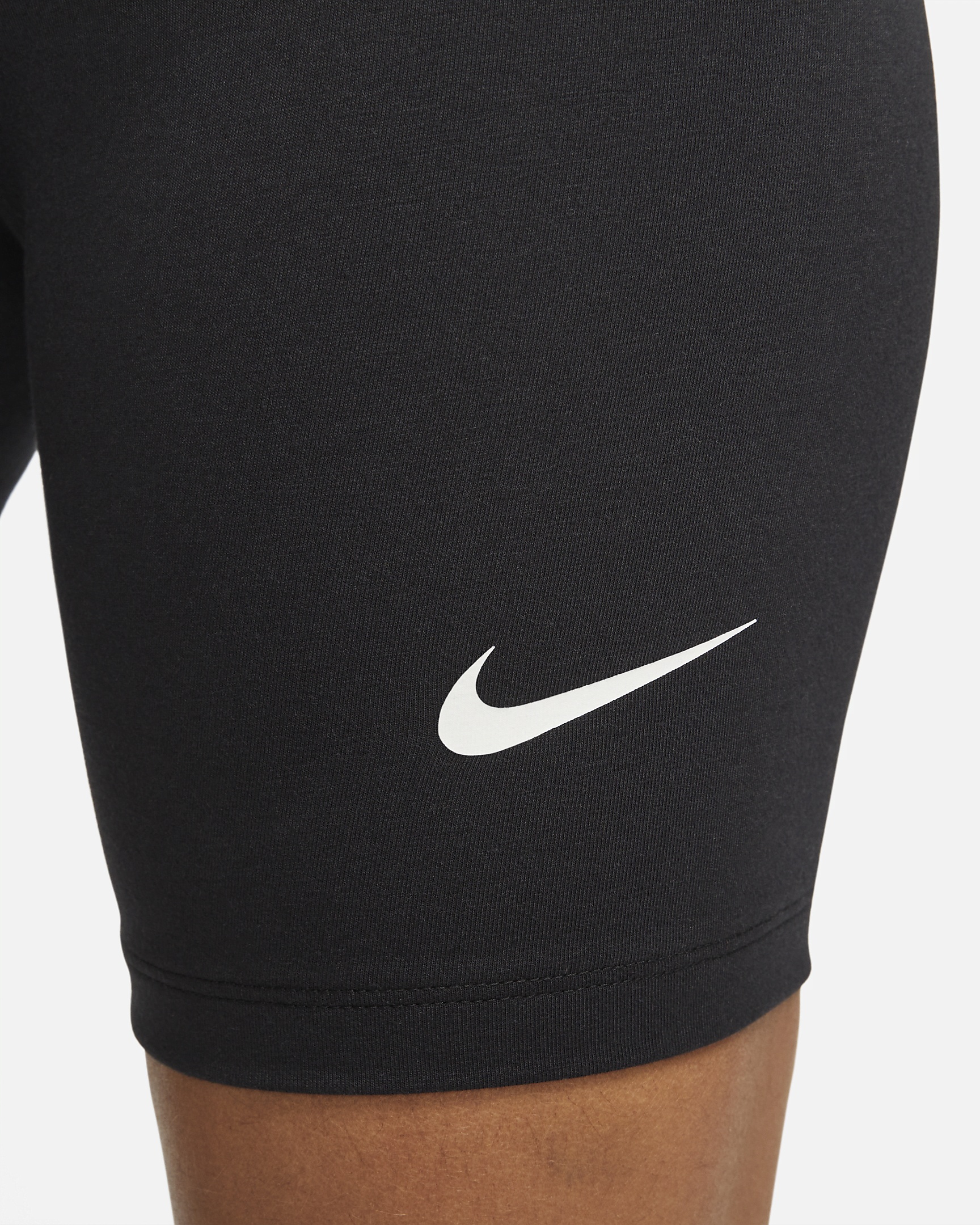 Nike Sportswear Classic Women's High-Waisted 8" Biker Shorts - 5