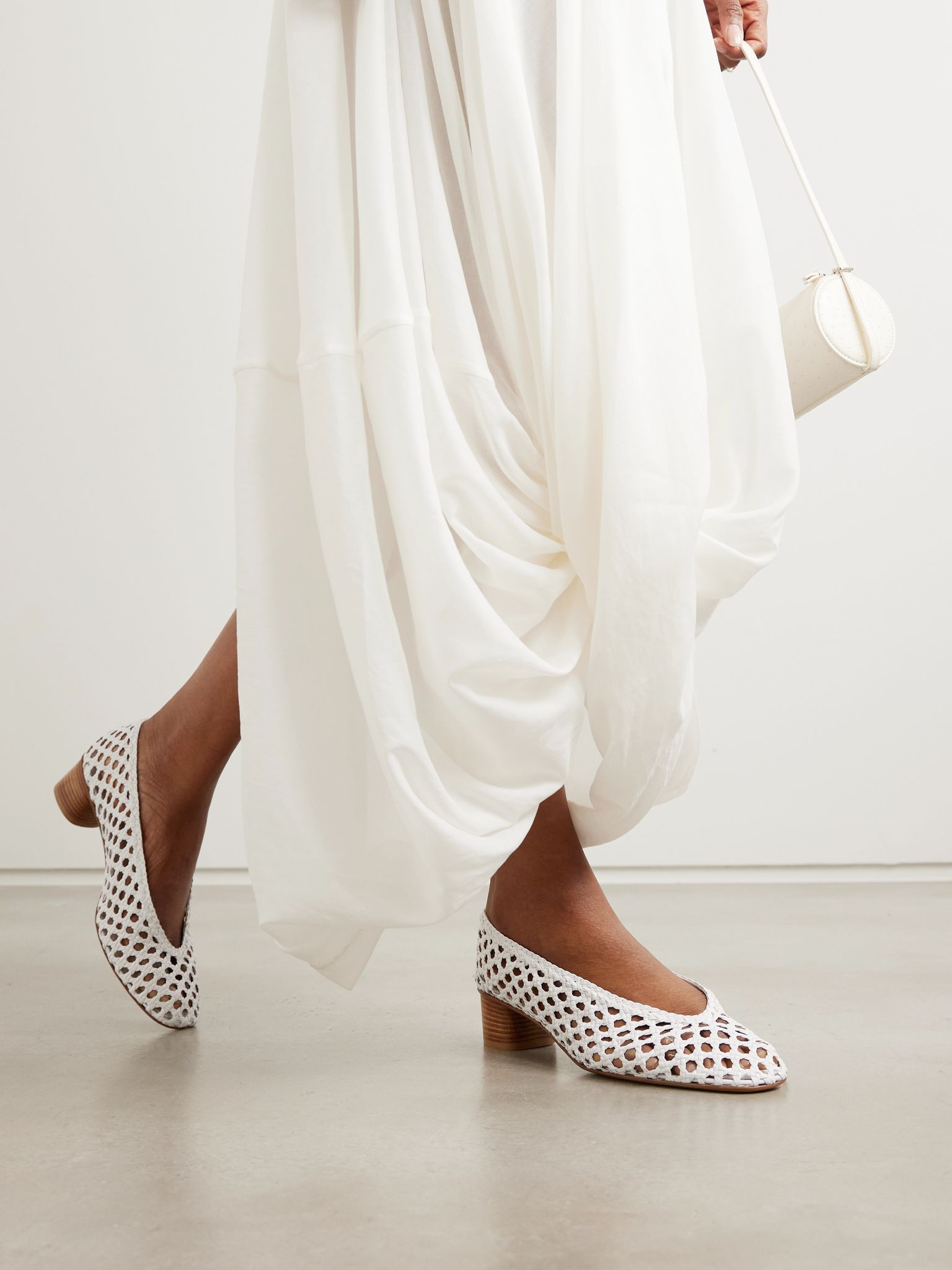 Woven leather pumps Cream - 2