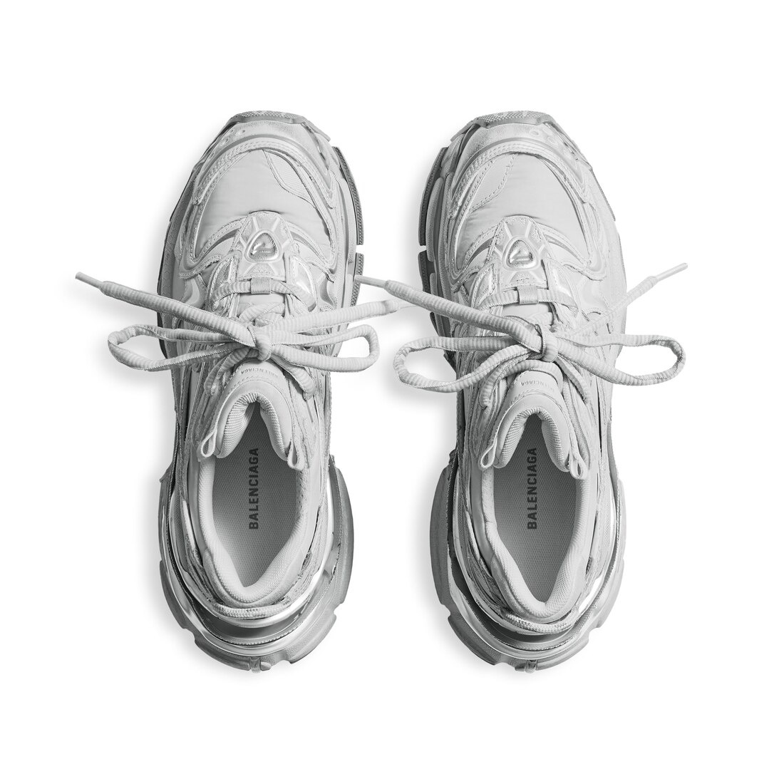 Women's Runner 2.0 Sneaker in Grey/silver - 6