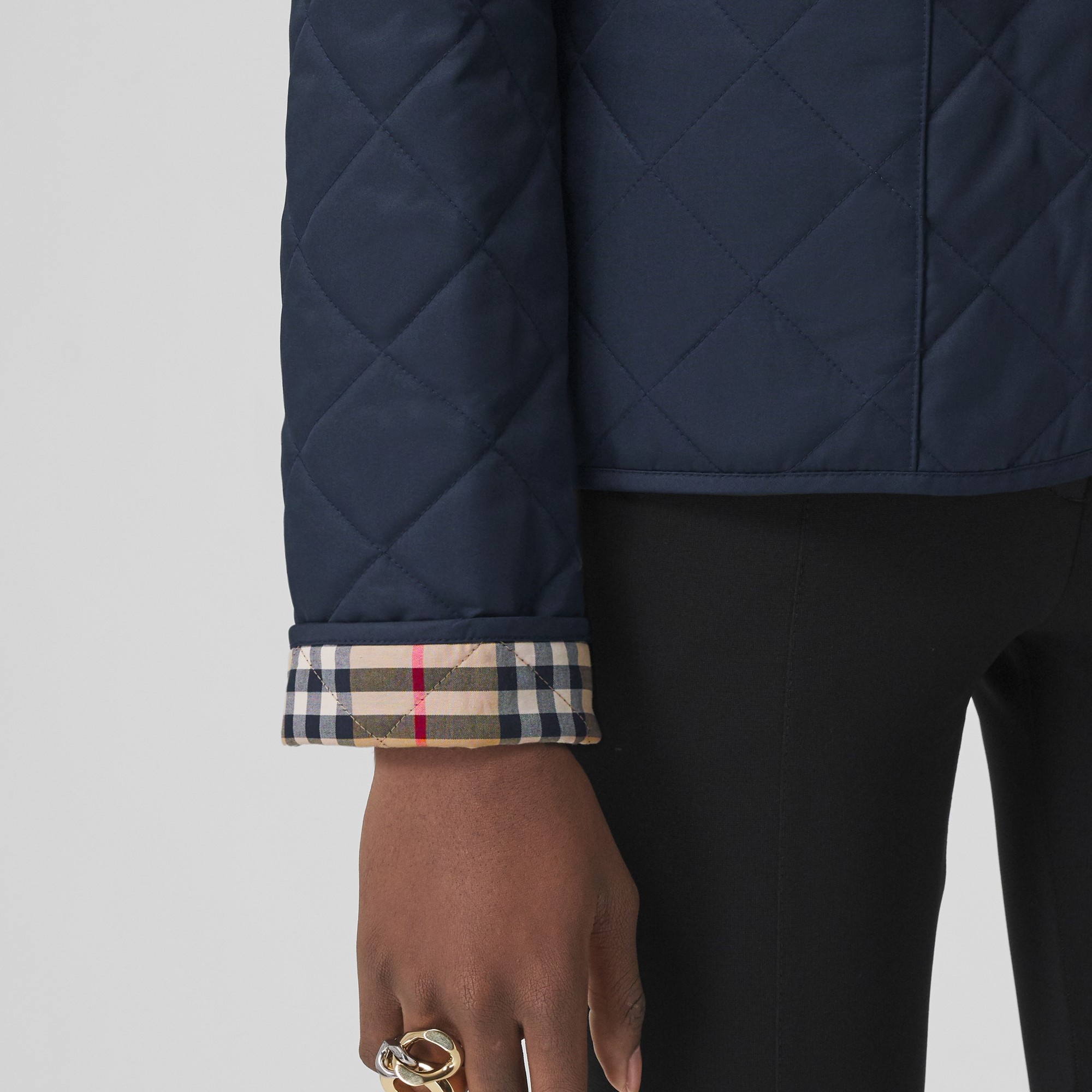 Corduroy Collar Diamond Quilted Jacket - 9