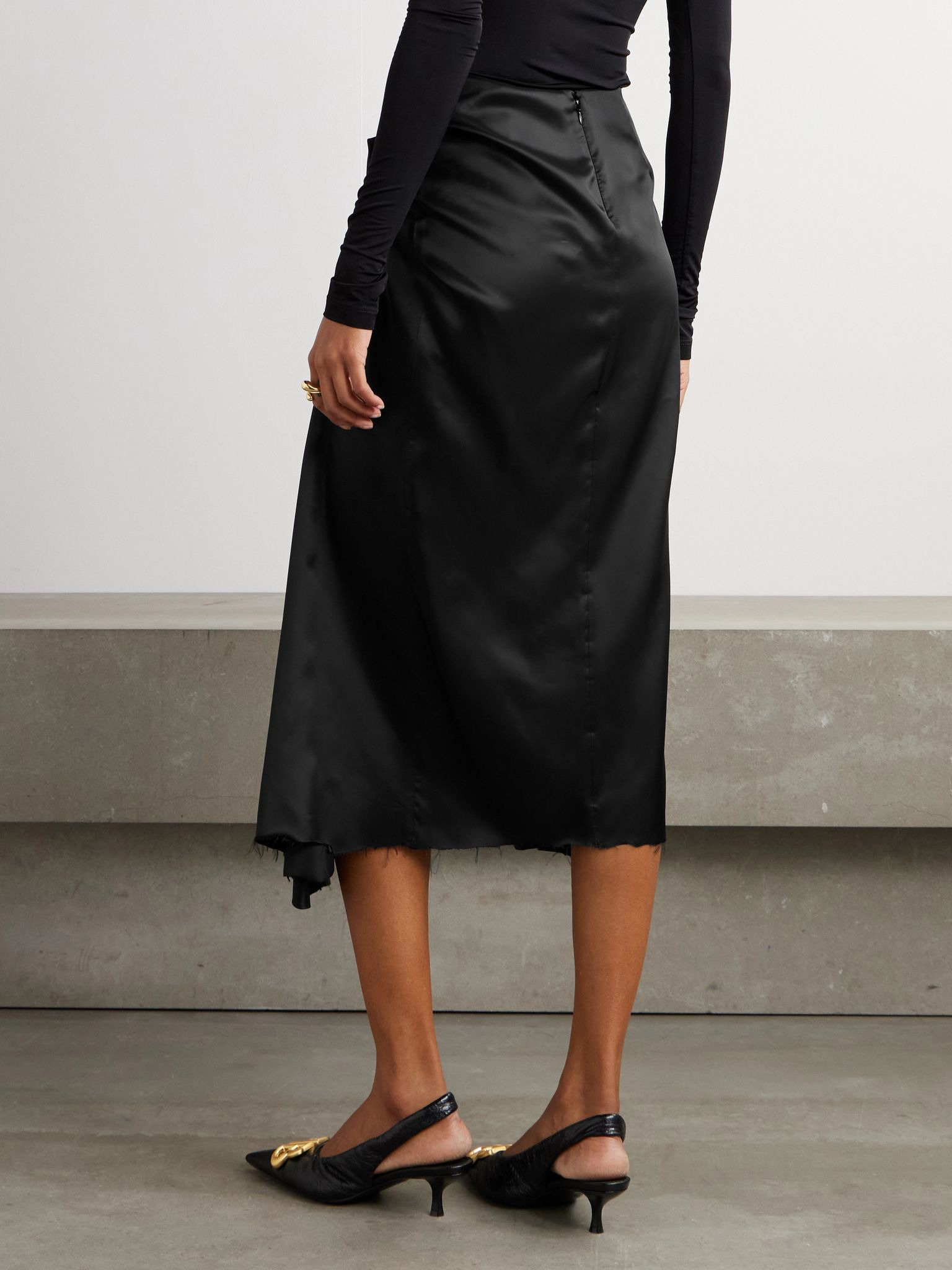 Asymmetric frayed gathered draped satin midi skirt Black - 3