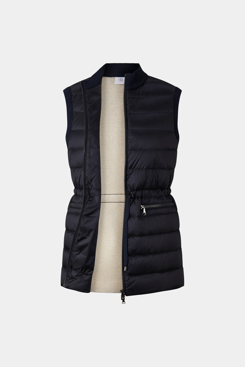 Arina knitted and quilted vest in Navy blue 7