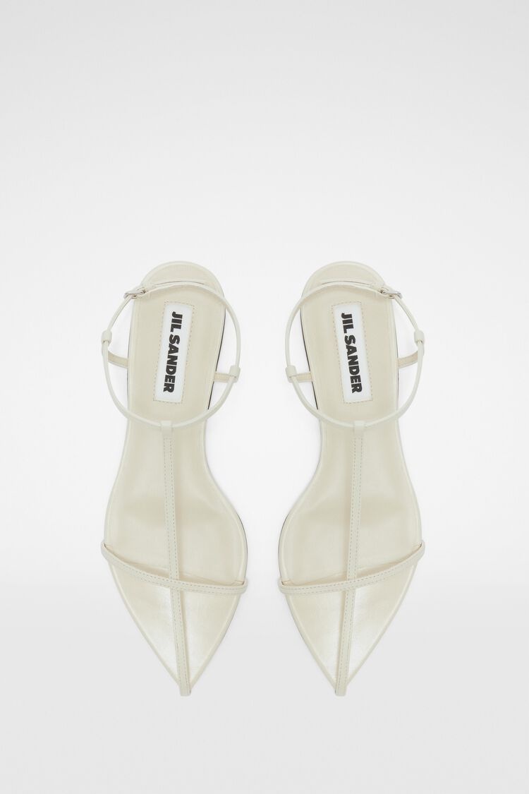 Flat Sandals - 5