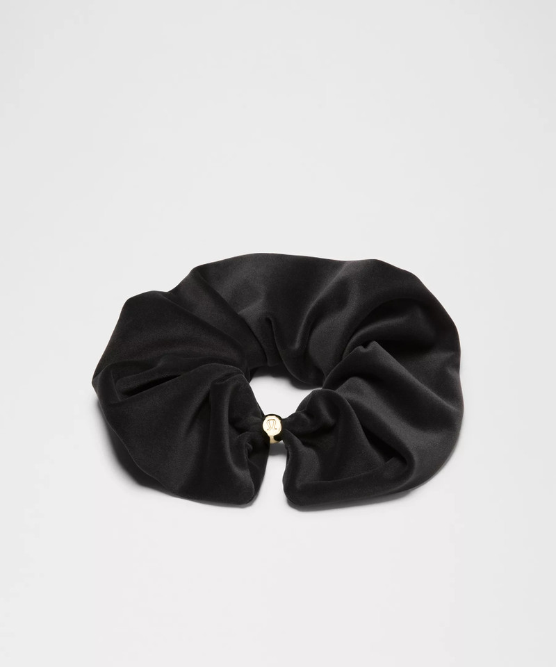 Uplifting Oversized Scrunchie *Velvet 1