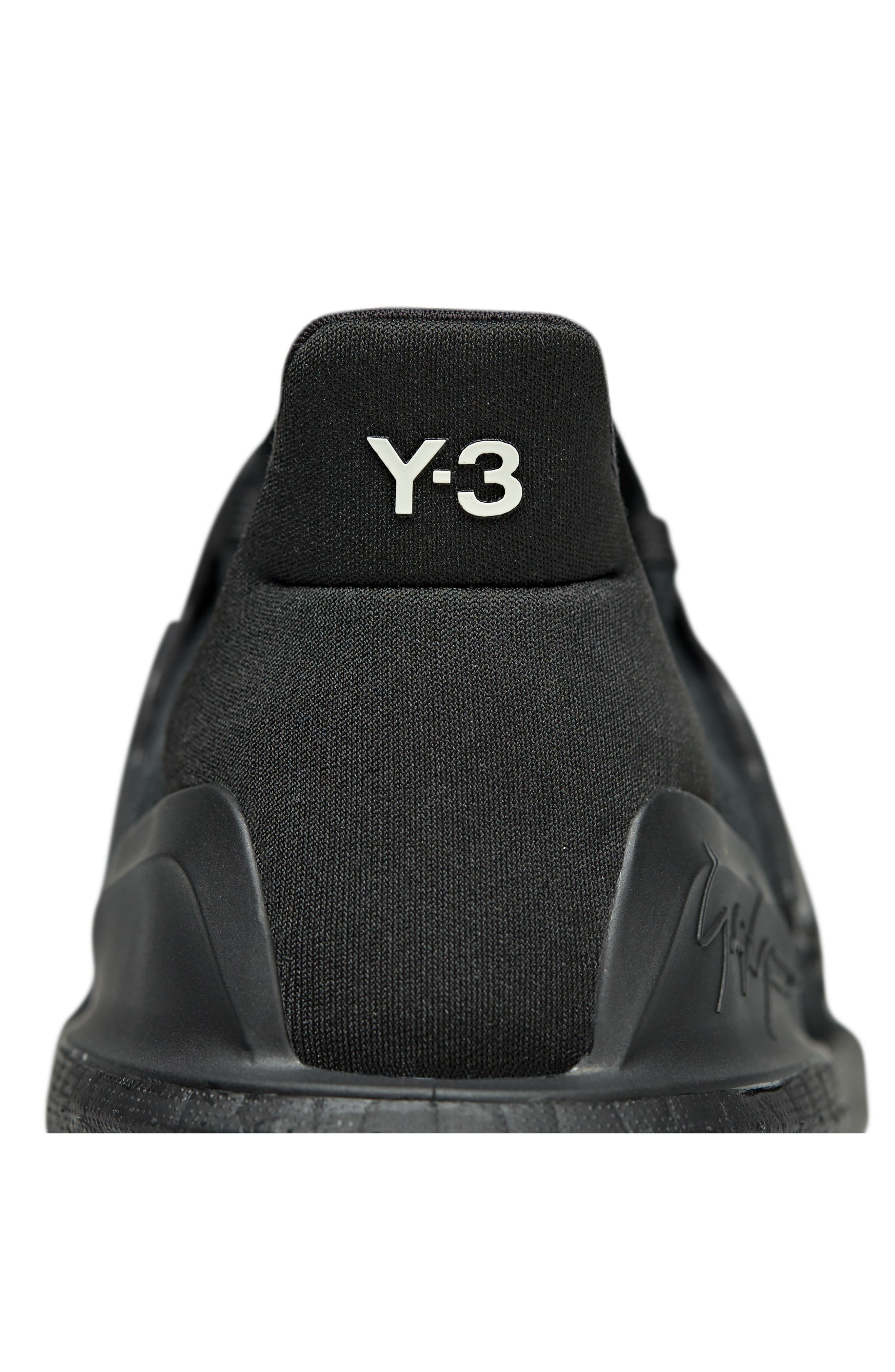 Y-3 Ultraboost 5 Running Shoe in Core Black/Off White at Nordstrom - 7
