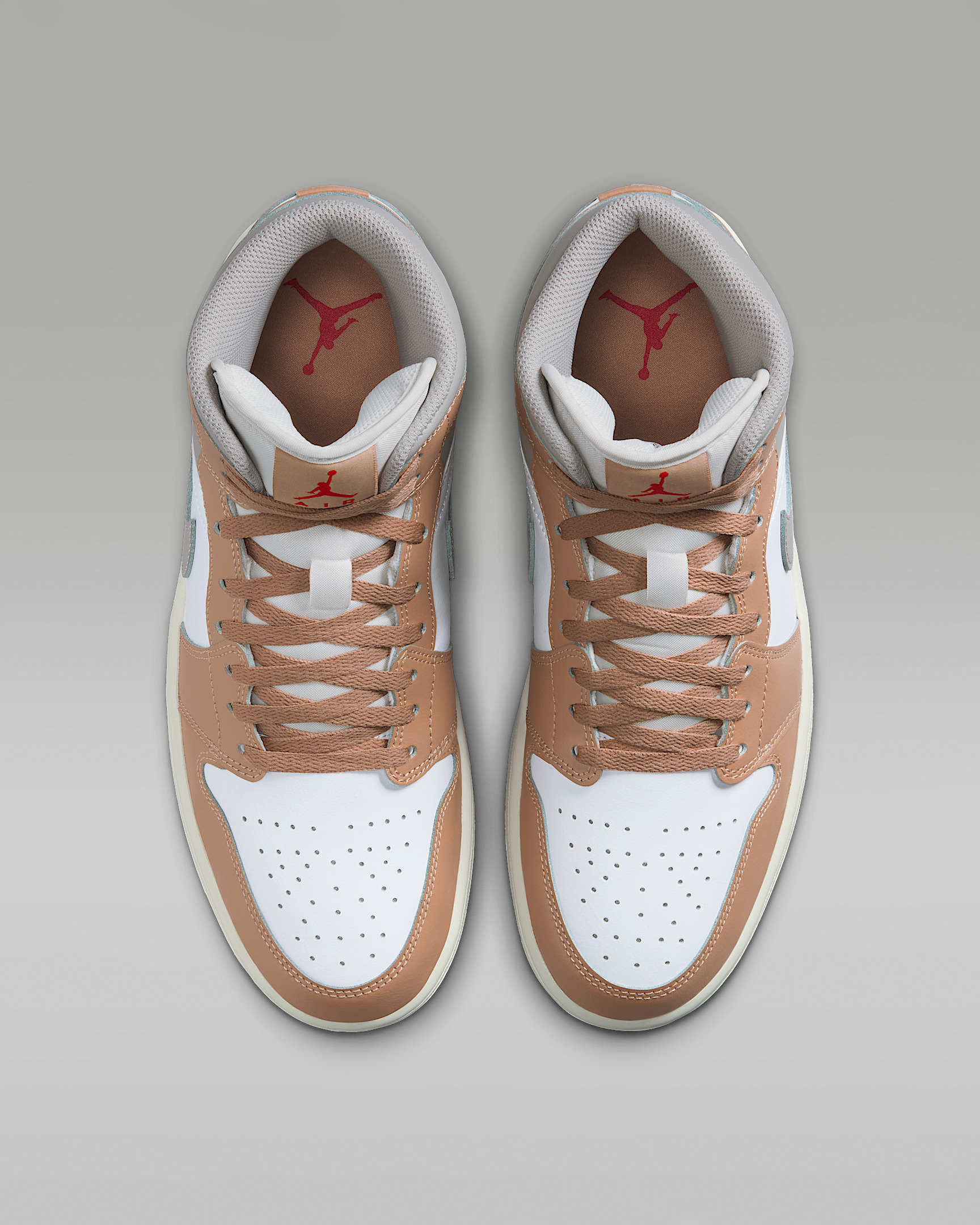 Air Jordan 1 Mid Men's Shoes - 4