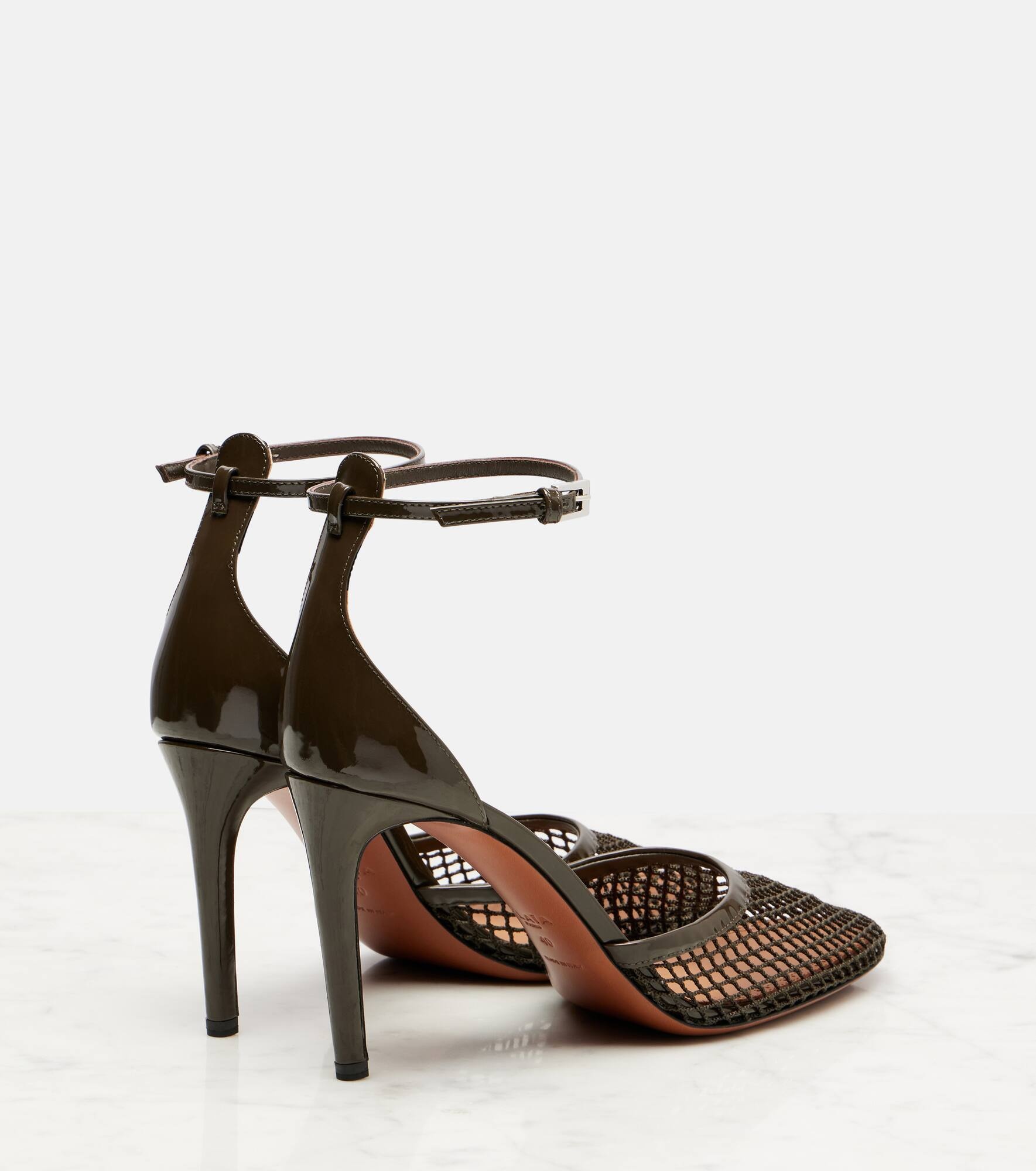 90 mesh and patent leather pumps - 2