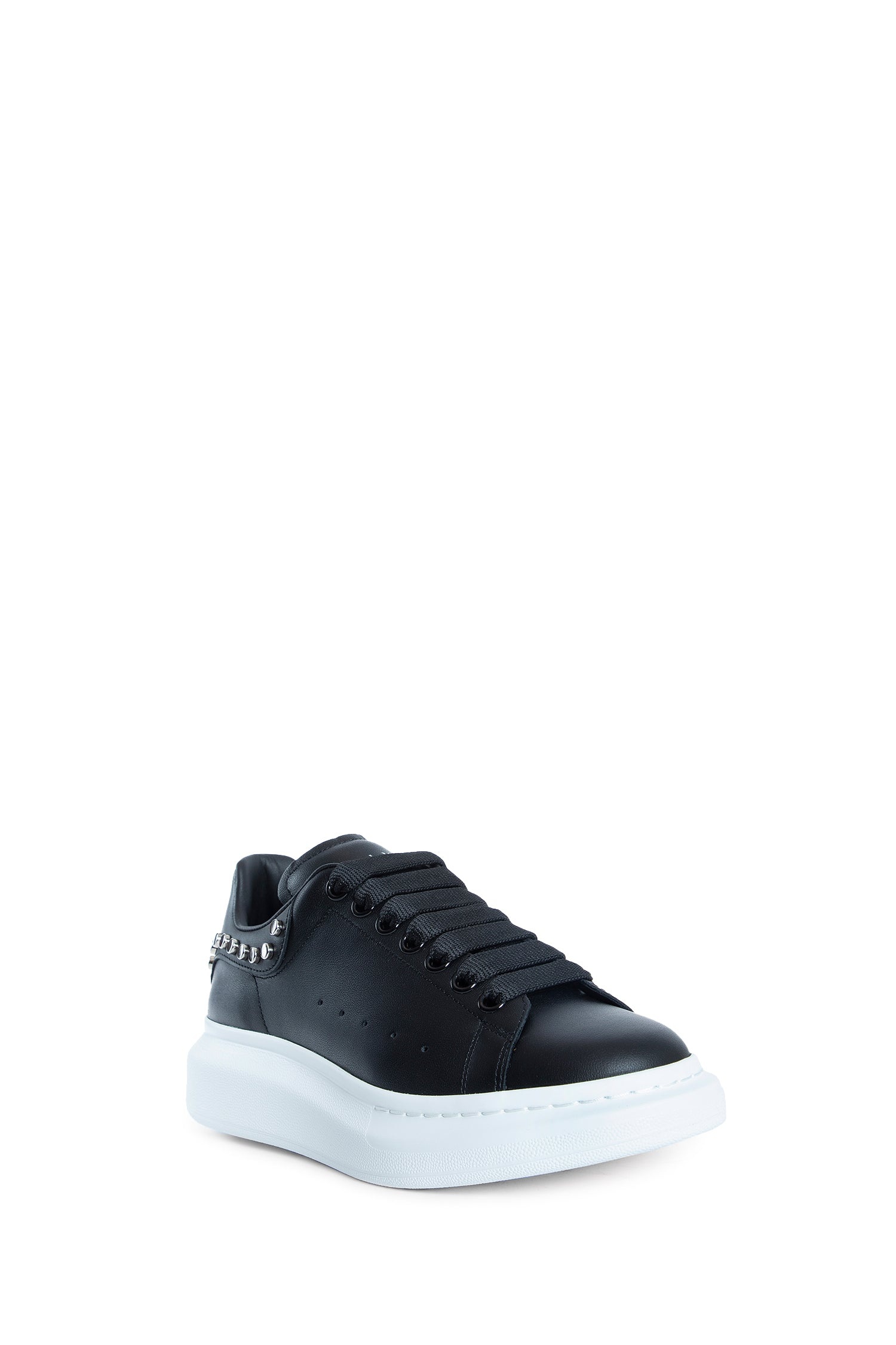 Studded-Oversize-Sneakers - 2