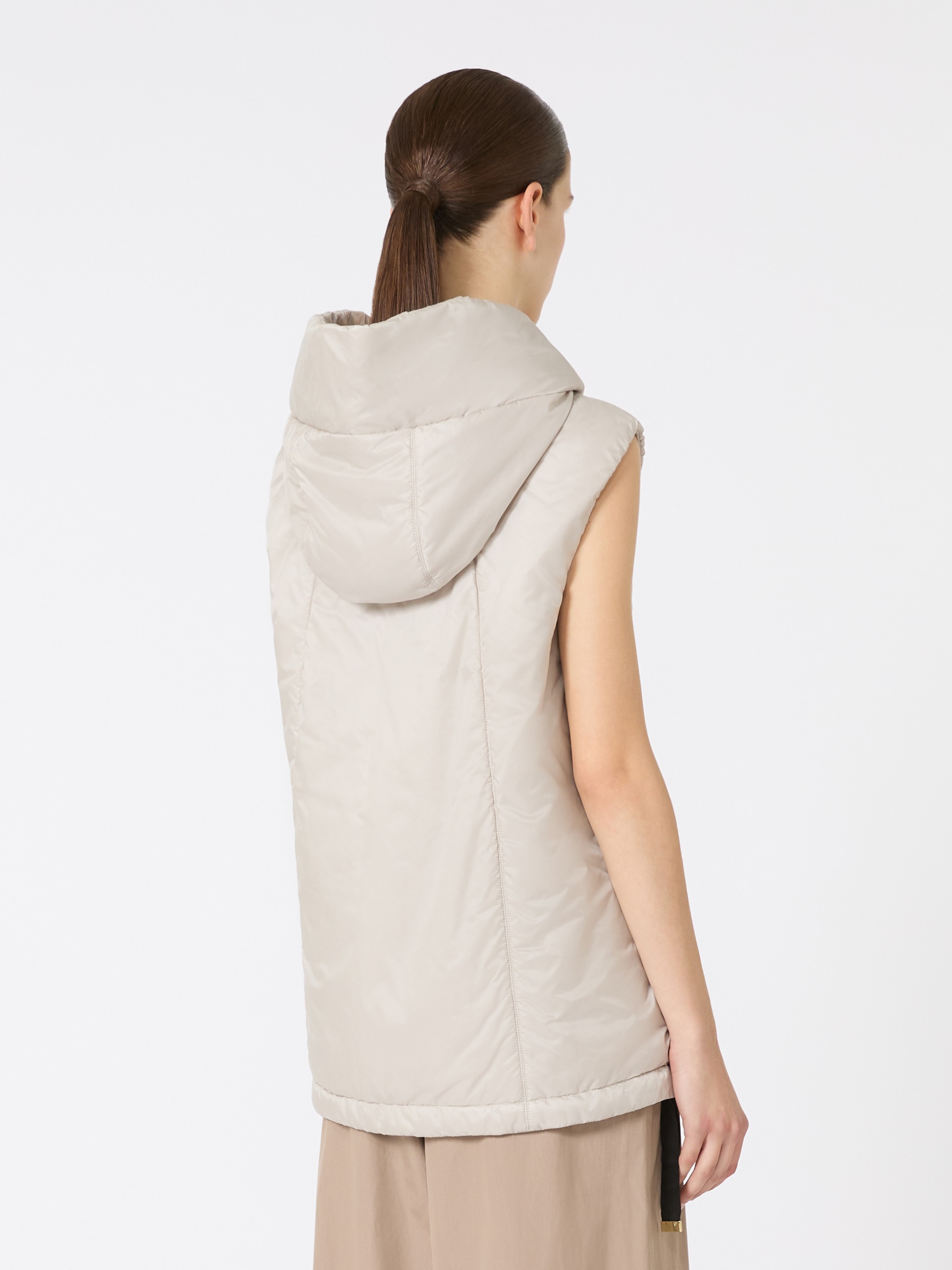 GREENGO Padded, hooded gilet in water-repellent canvas - 4
