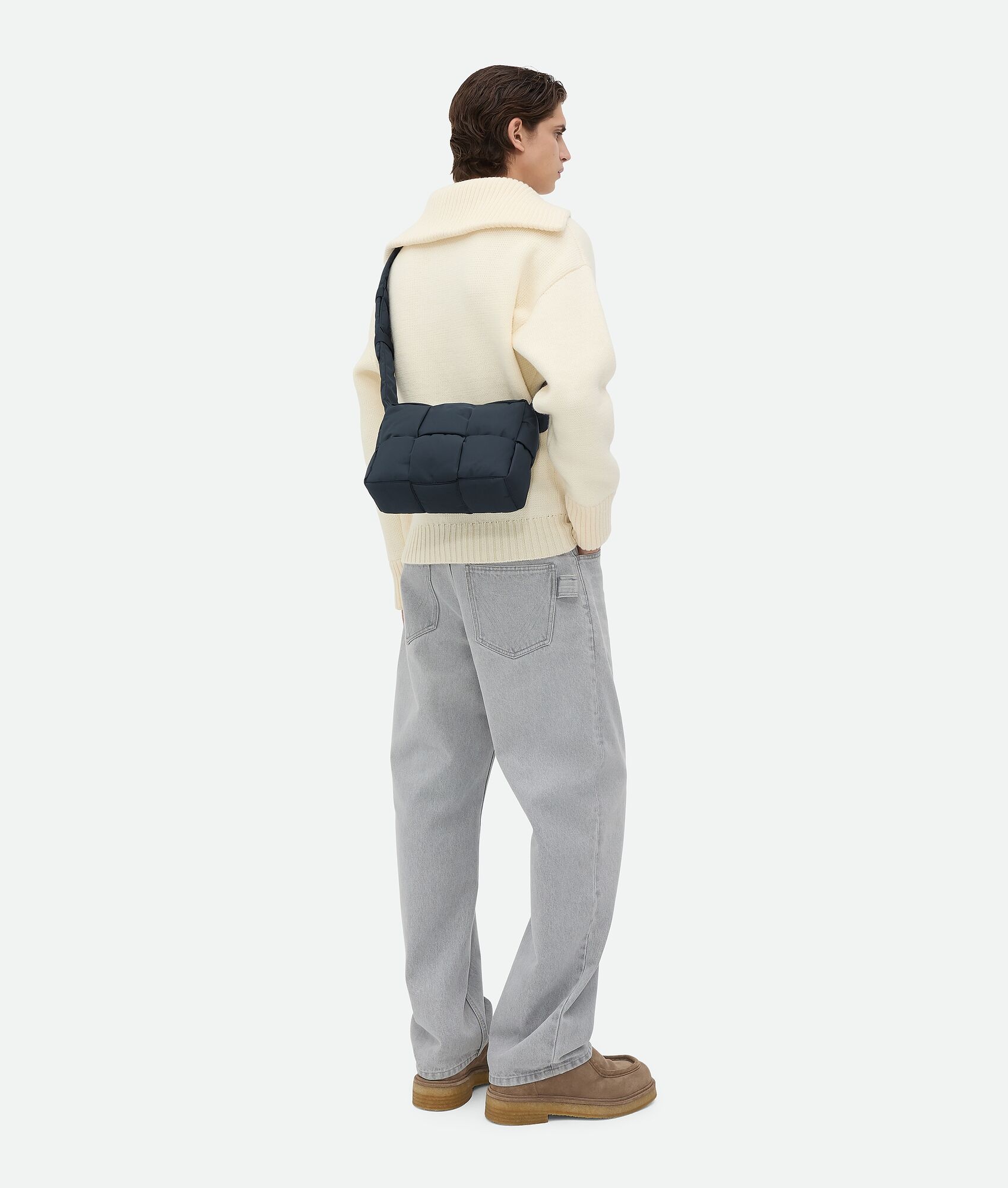 Medium Arco Padded Camera Bag 2