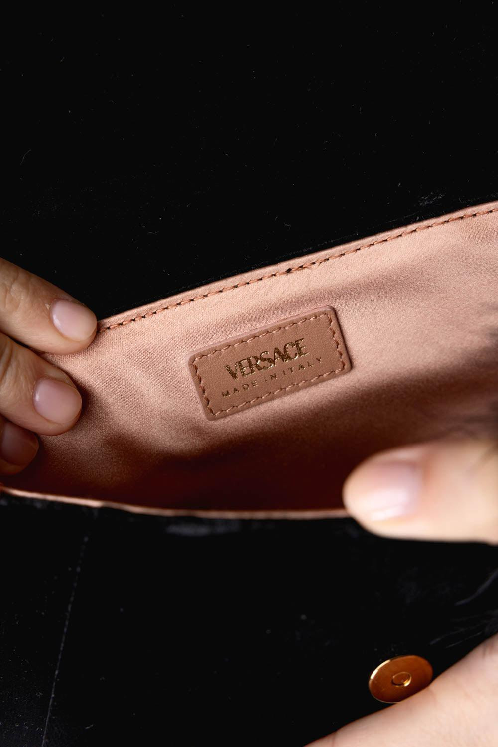 Logo Clutch - 4