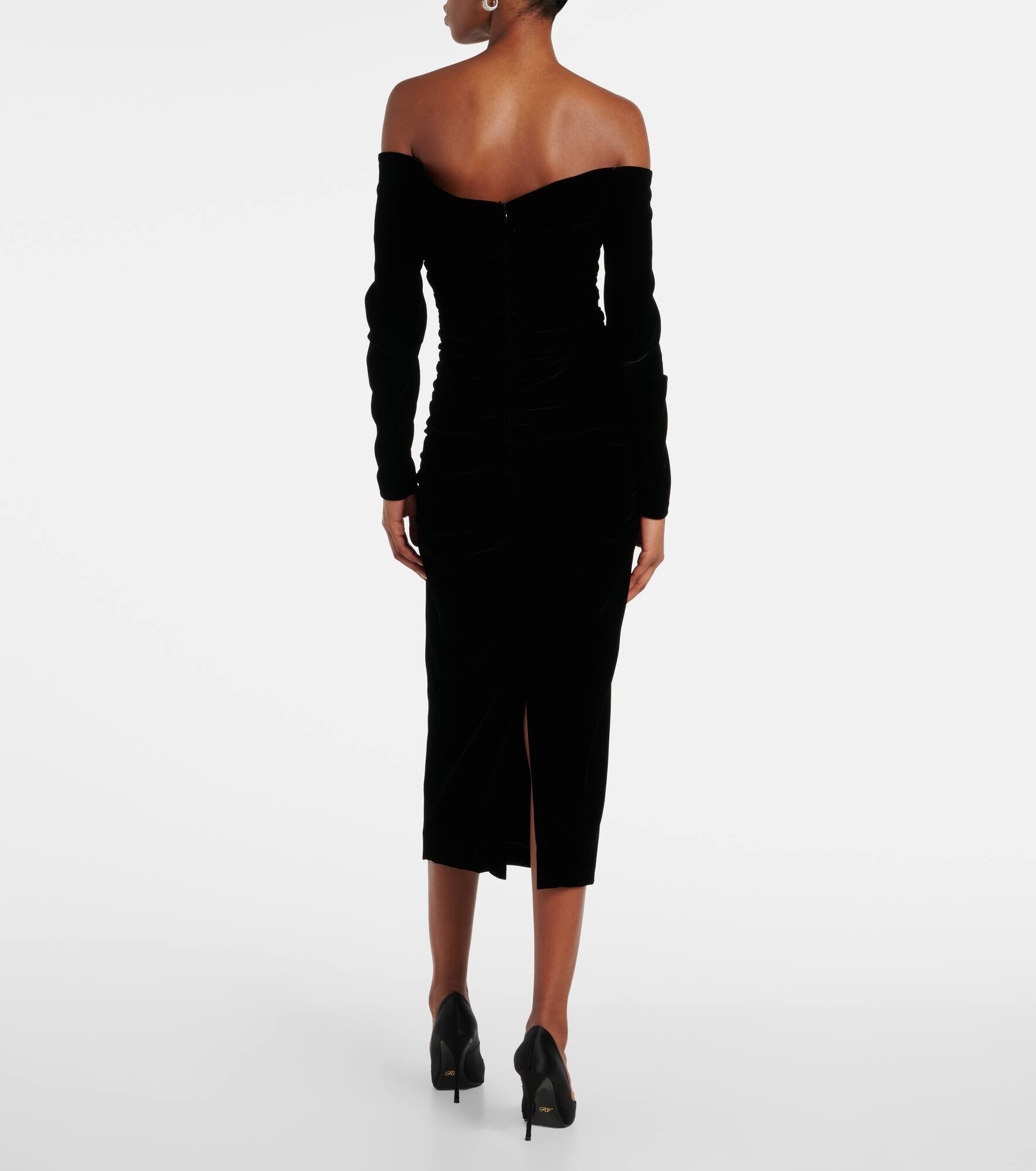 Off-shoulder ruched velvet midi dress - 3