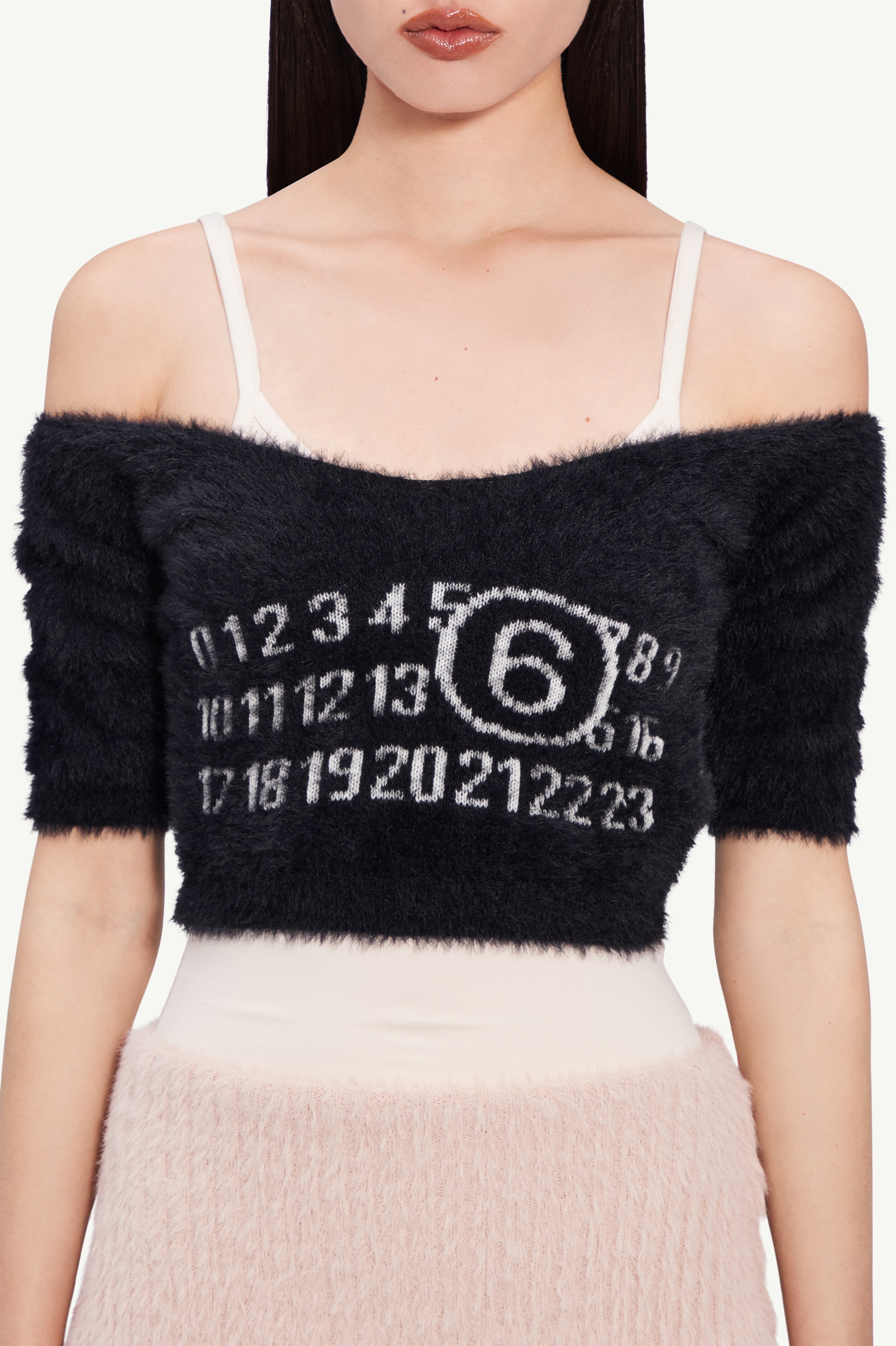 Off-the-shoulder jumper - 5