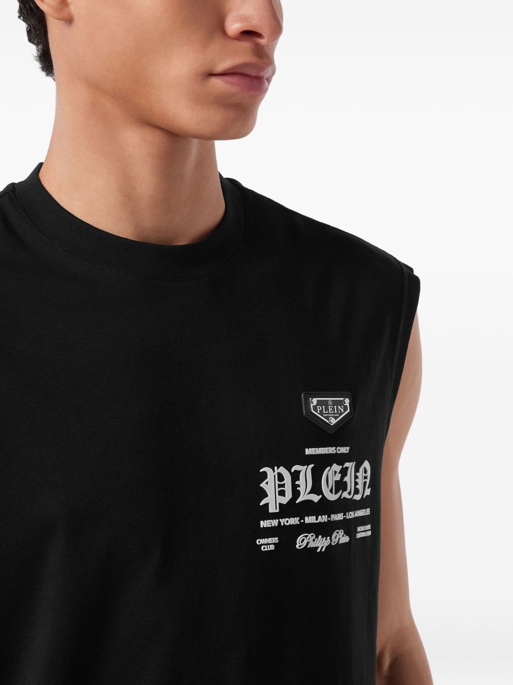 round-neck sleeveless T-shirt - 5