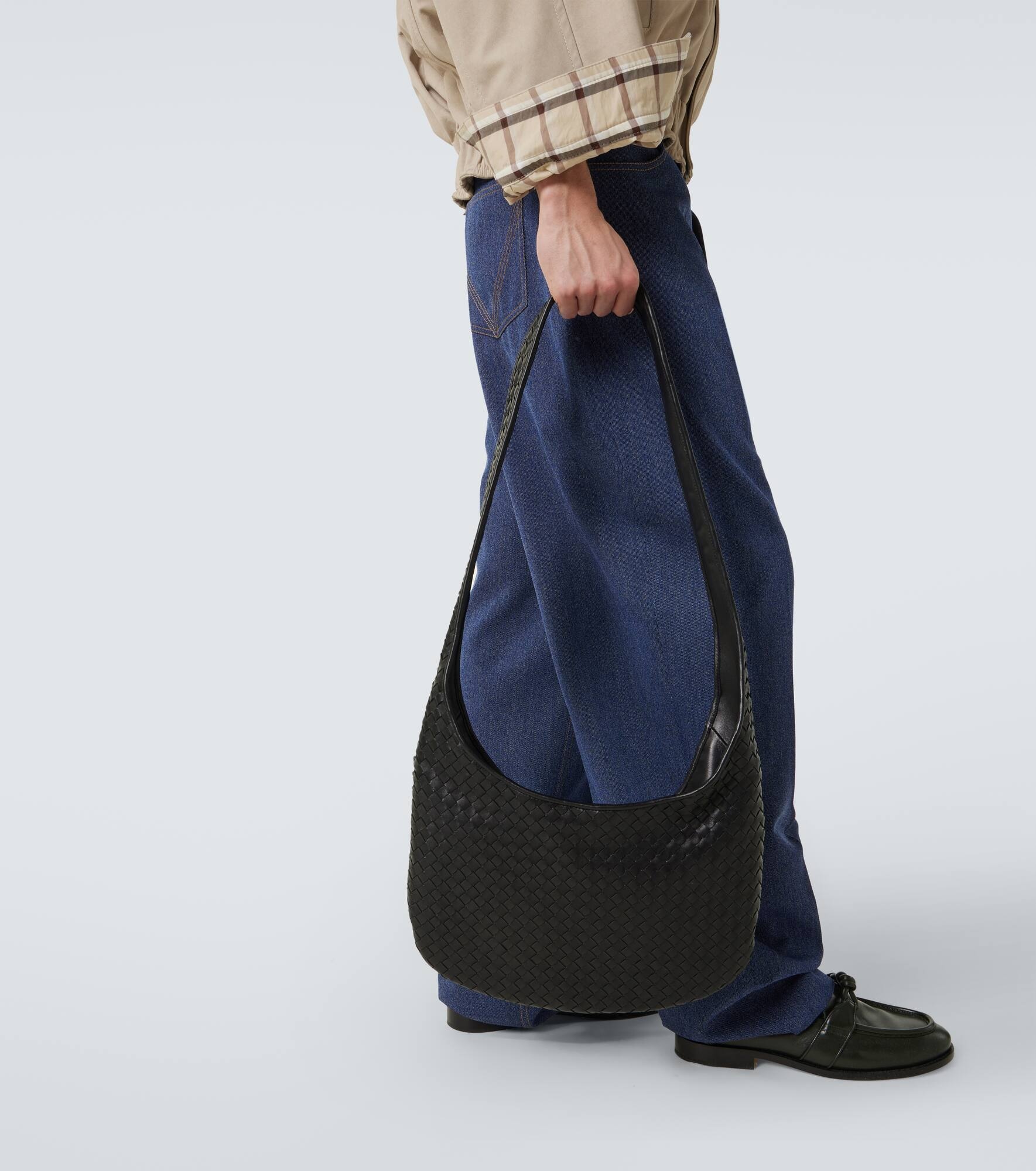 Maxi Intrecciato leather crossbody bag - 3