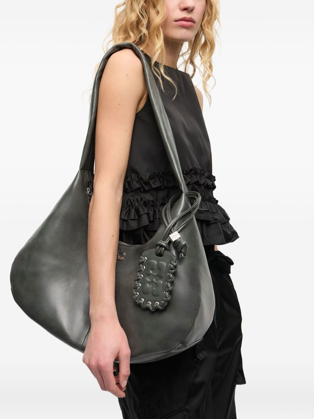 logo-tag leather shoulder bag - 5