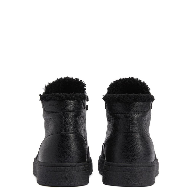 Giuseppe Zanotti Gz94 outlook