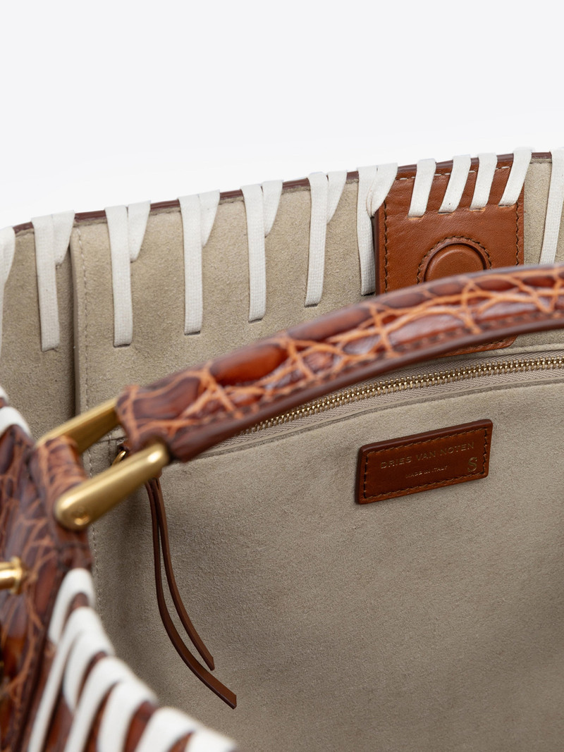 LEATHER BUCKET BAG 5