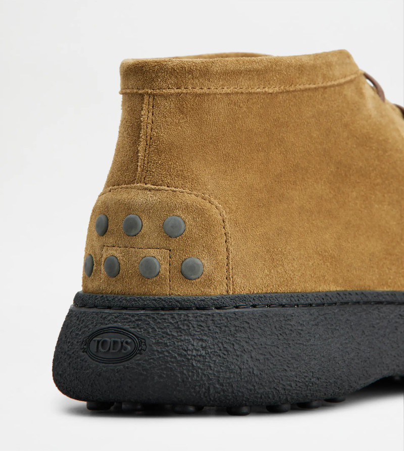 TOD'S W. G. ANKLE BOOTS IN SUEDE - BROWN 6